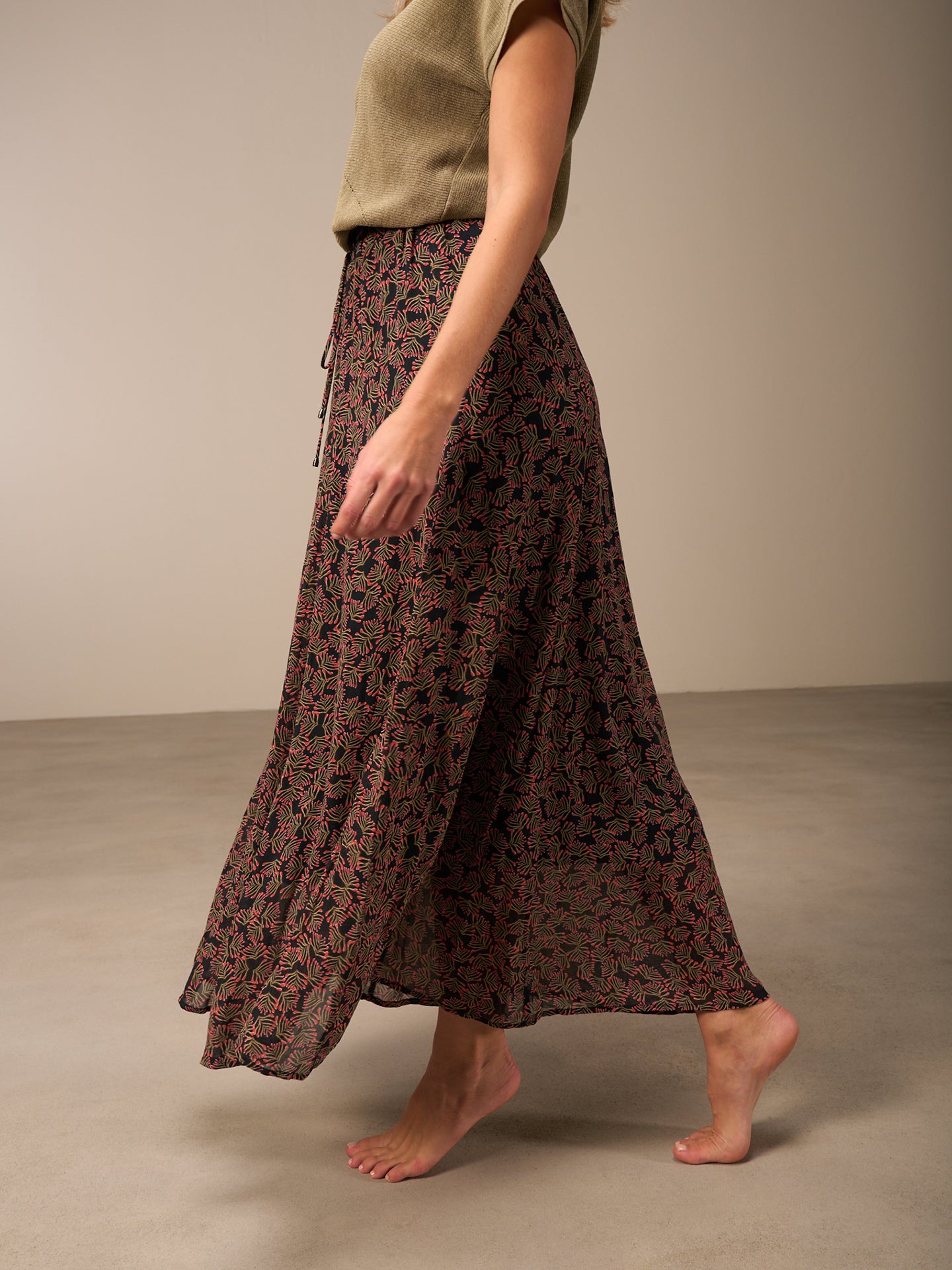 Rock mit elastischem Bund