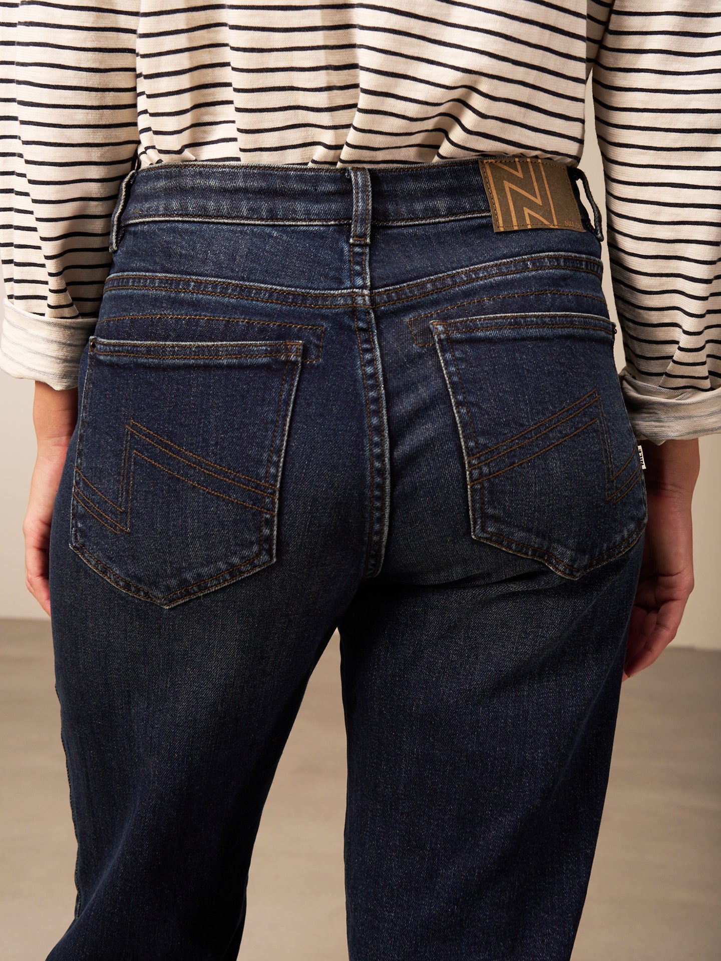 Straight-leg trousers