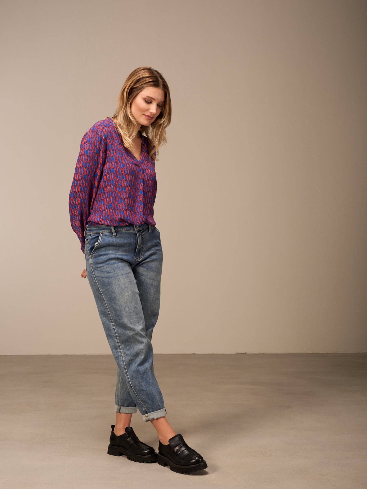 Barrel-leg jeans