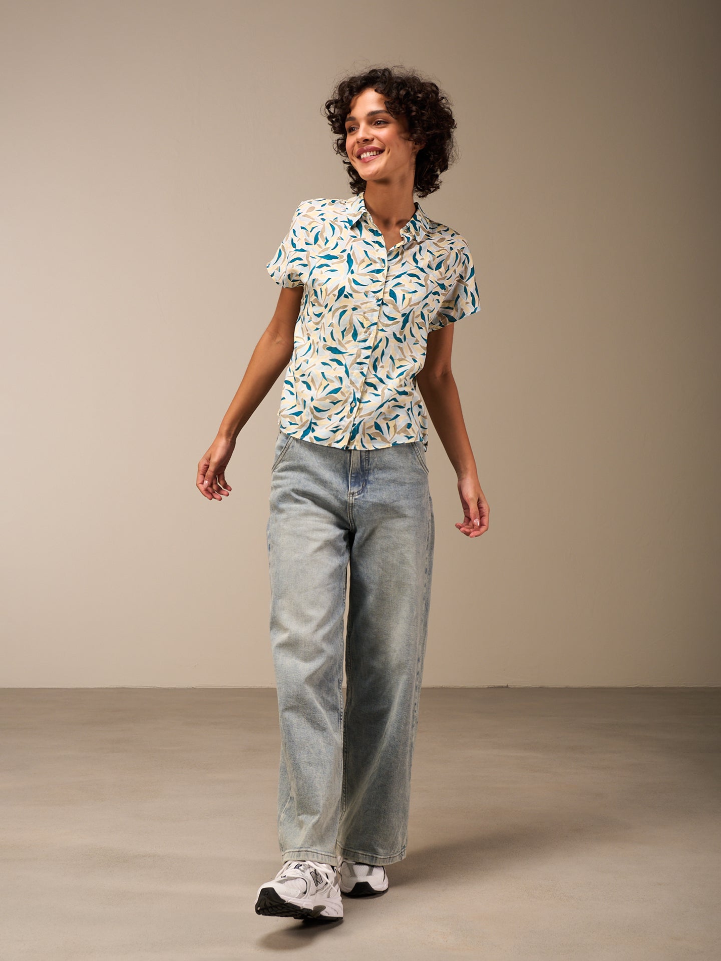 Blouse with button placket