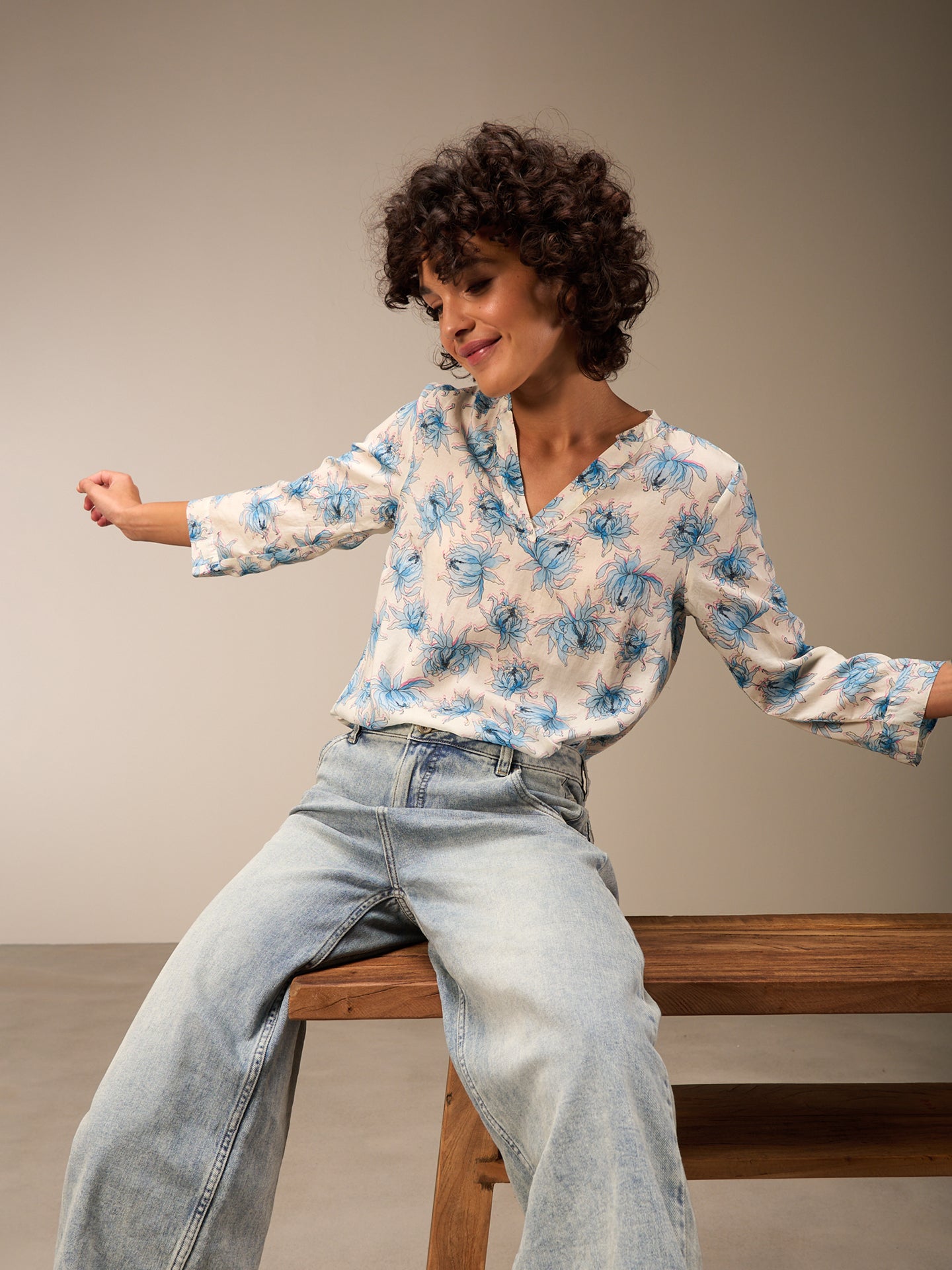 blouse avec col en V