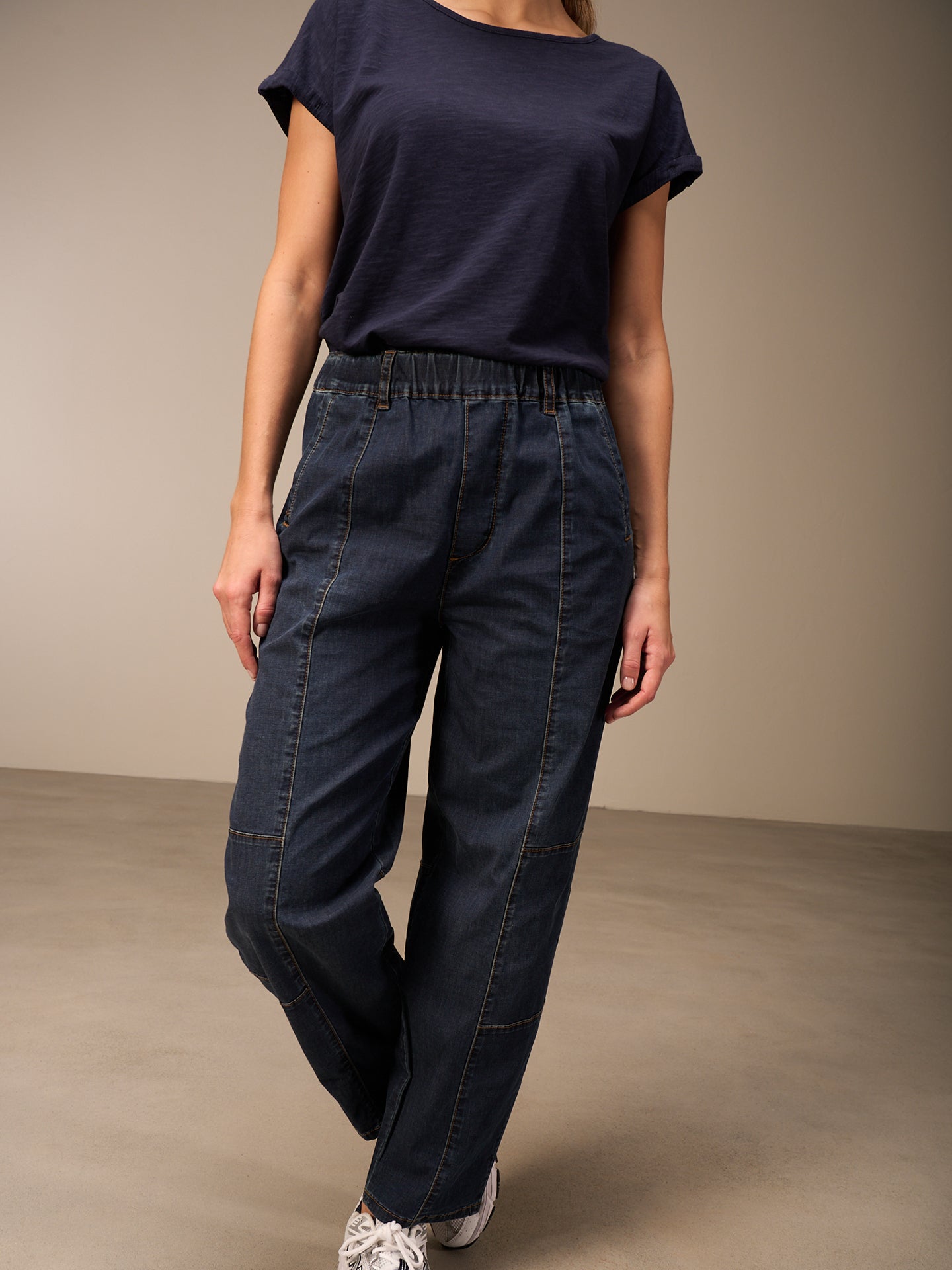 Jeans mit elastischem Bund