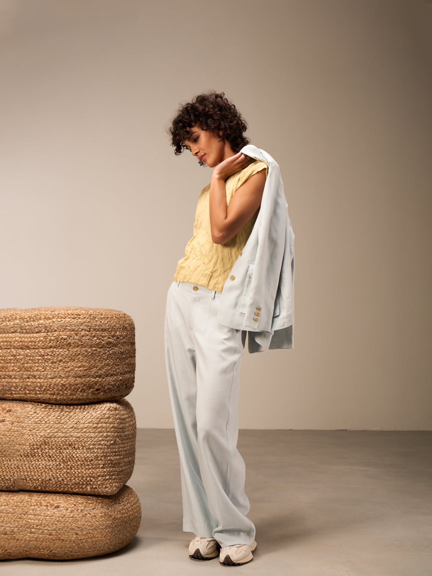 Wide-leg trousers