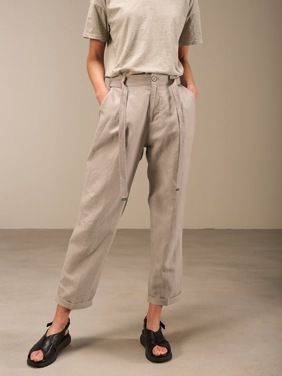 Pantaloni chino