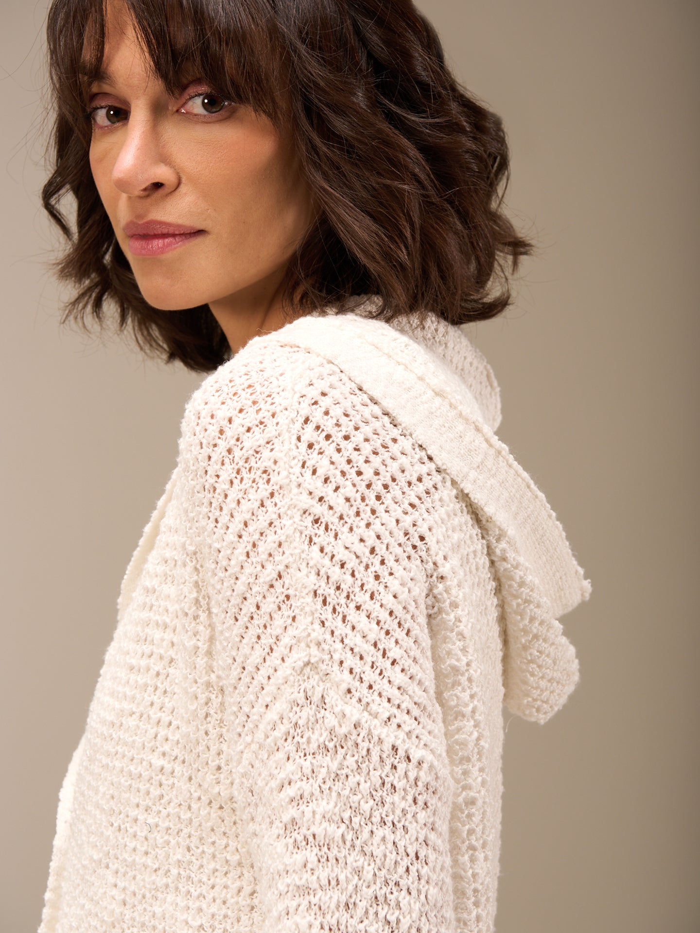 Strickjacke mit Kapuze