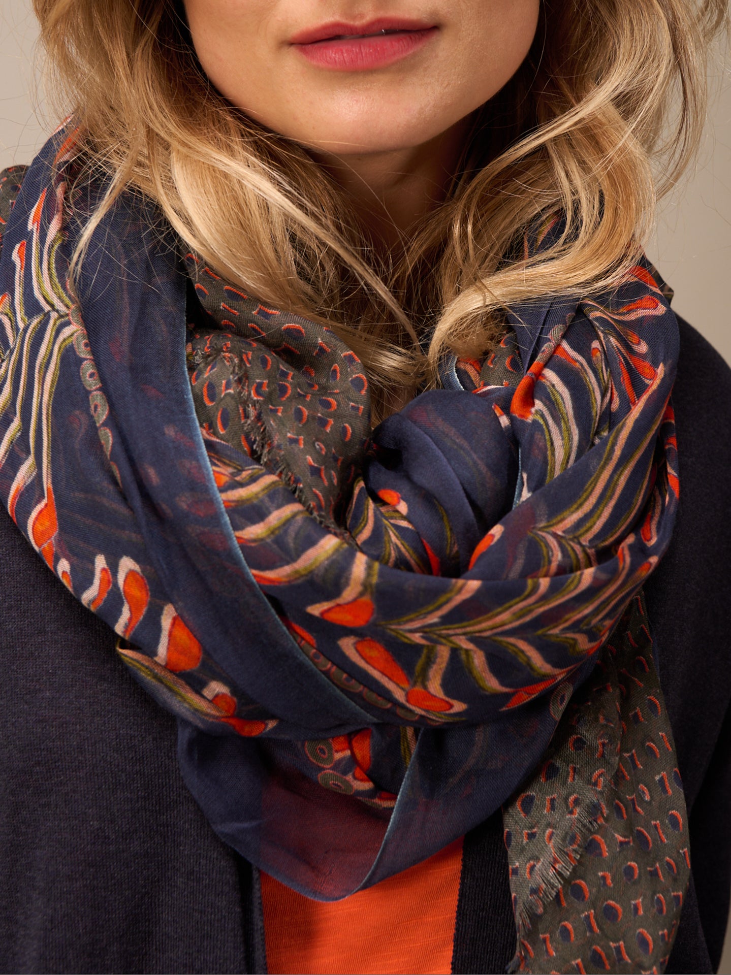 Printed scarf