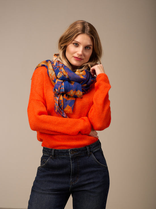 Printed scarf