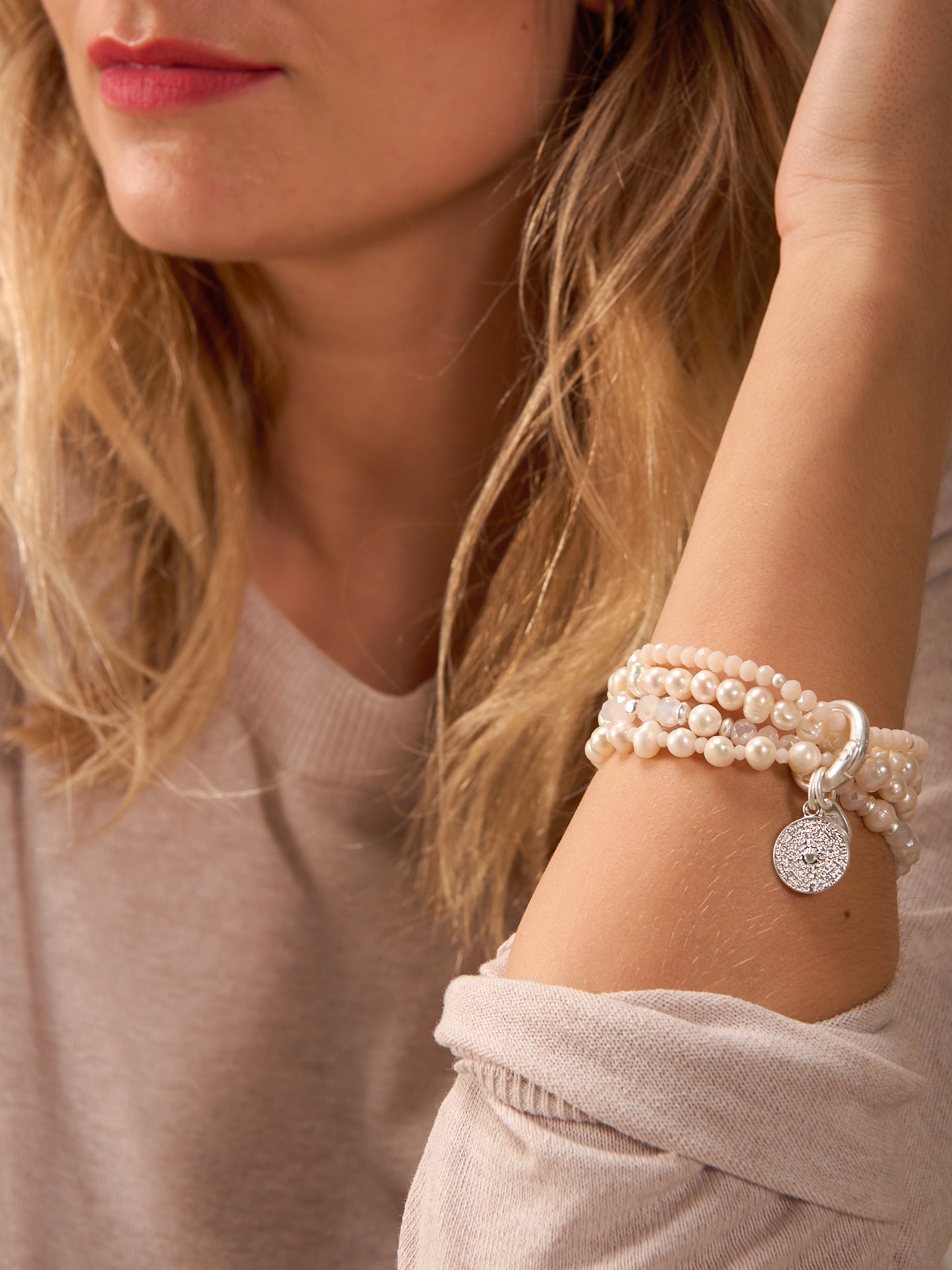 Bracelet with pendant