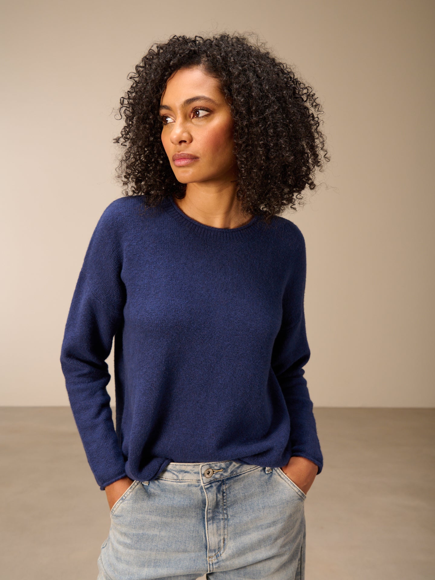 Maglione con scollo rotondo