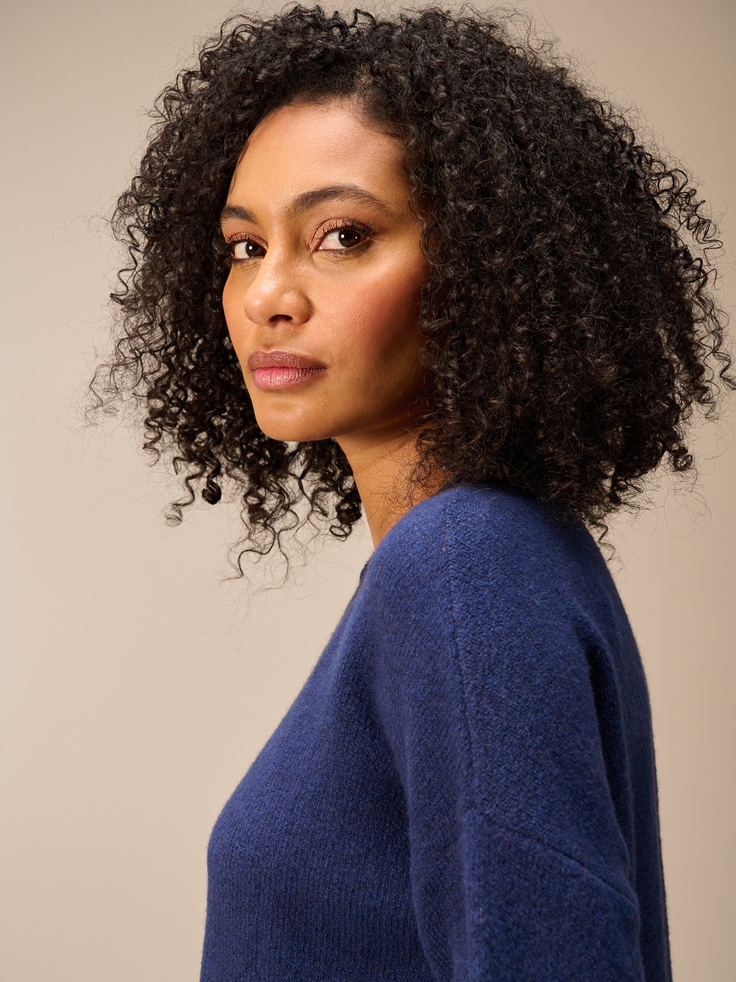 Maglione con scollo rotondo