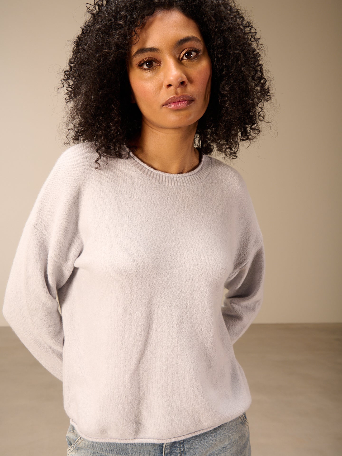 Maglione con scollo rotondo