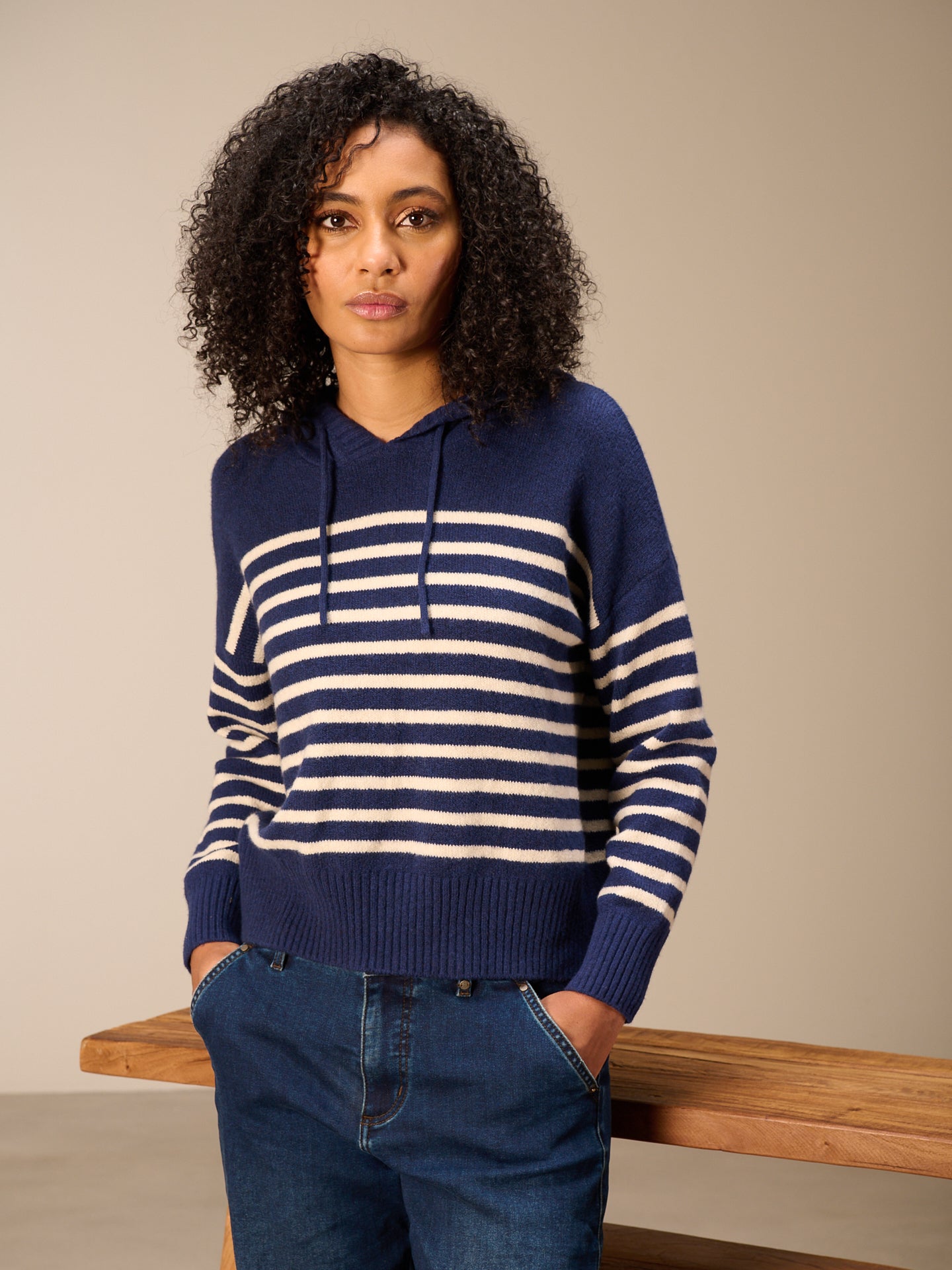 Maglione con cappuccio