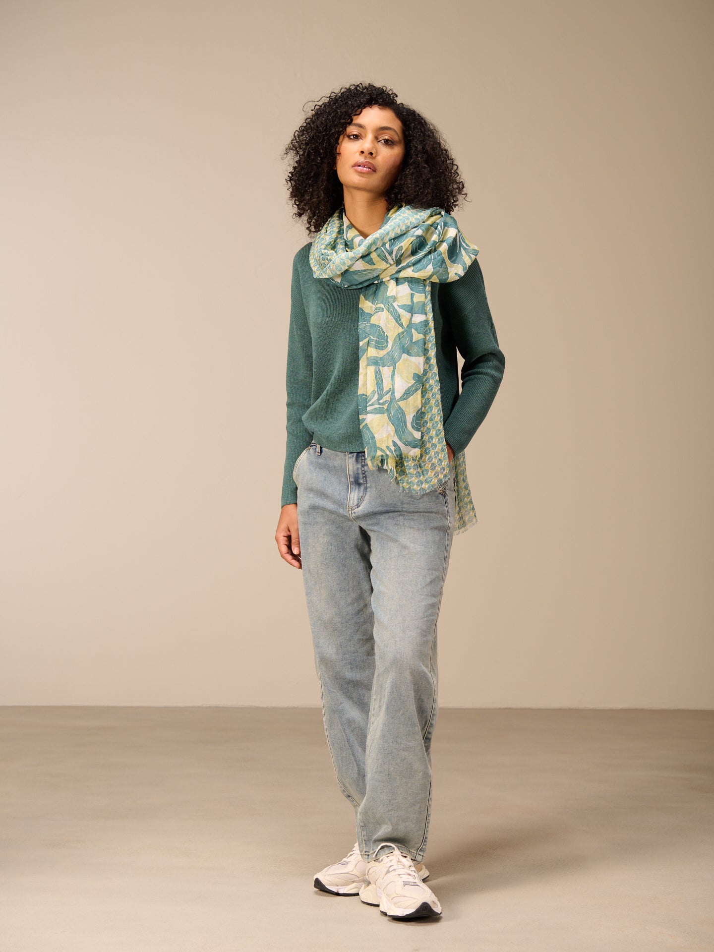 Round-neck sweater