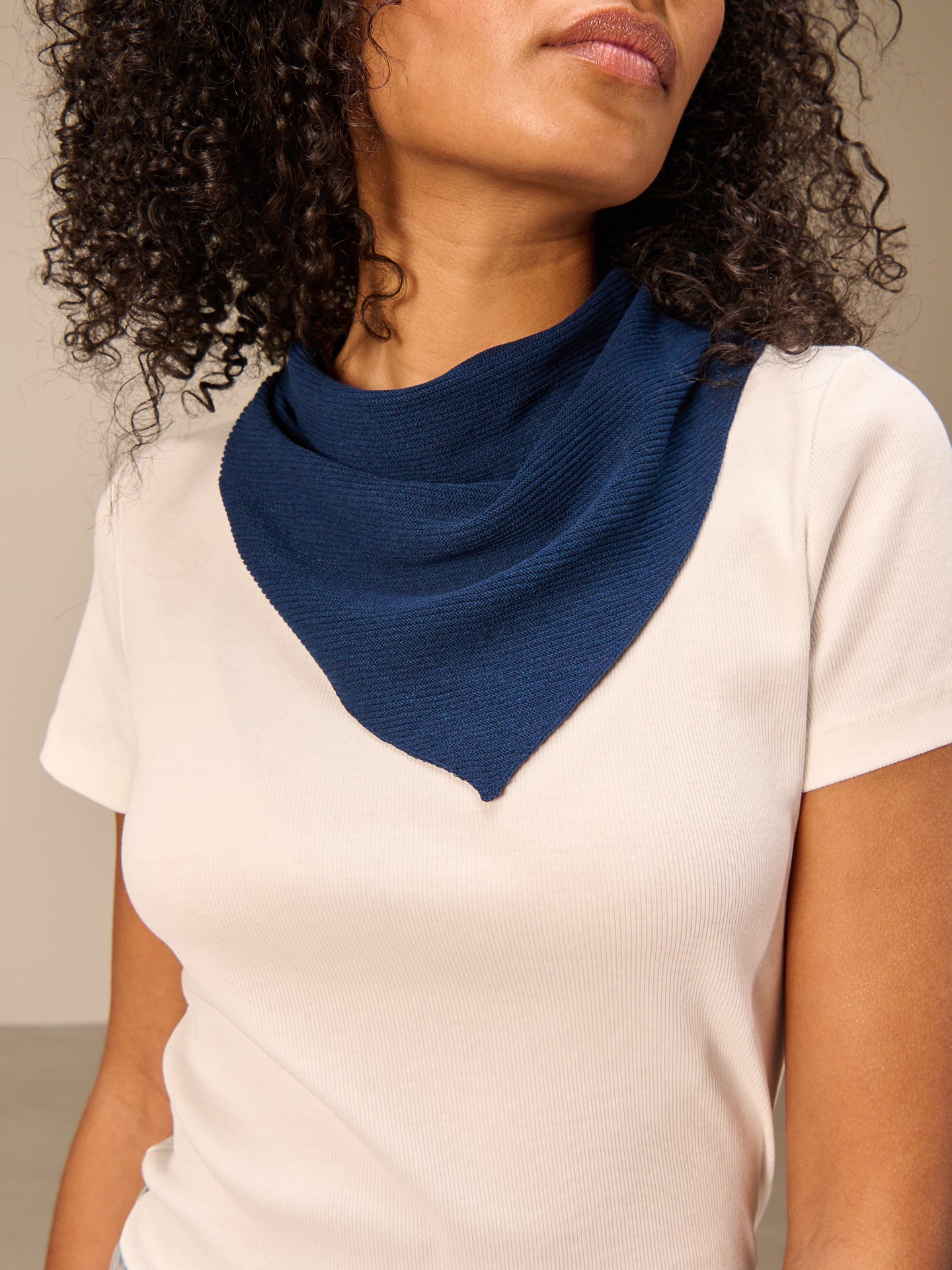 Triangular shawl
