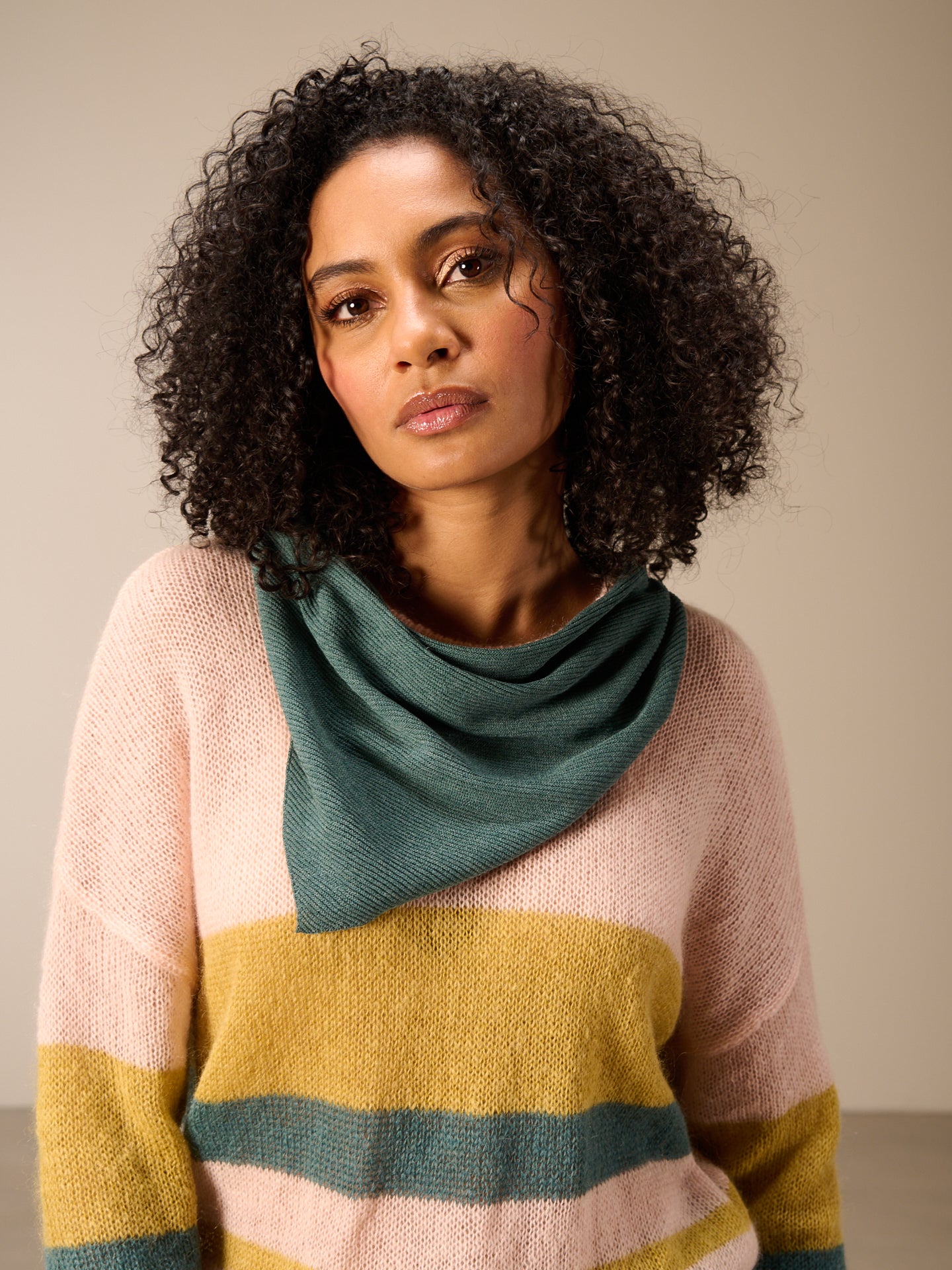 Triangular shawl