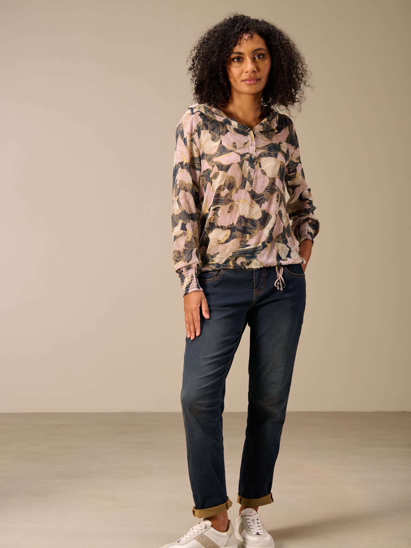 Tapered jeans