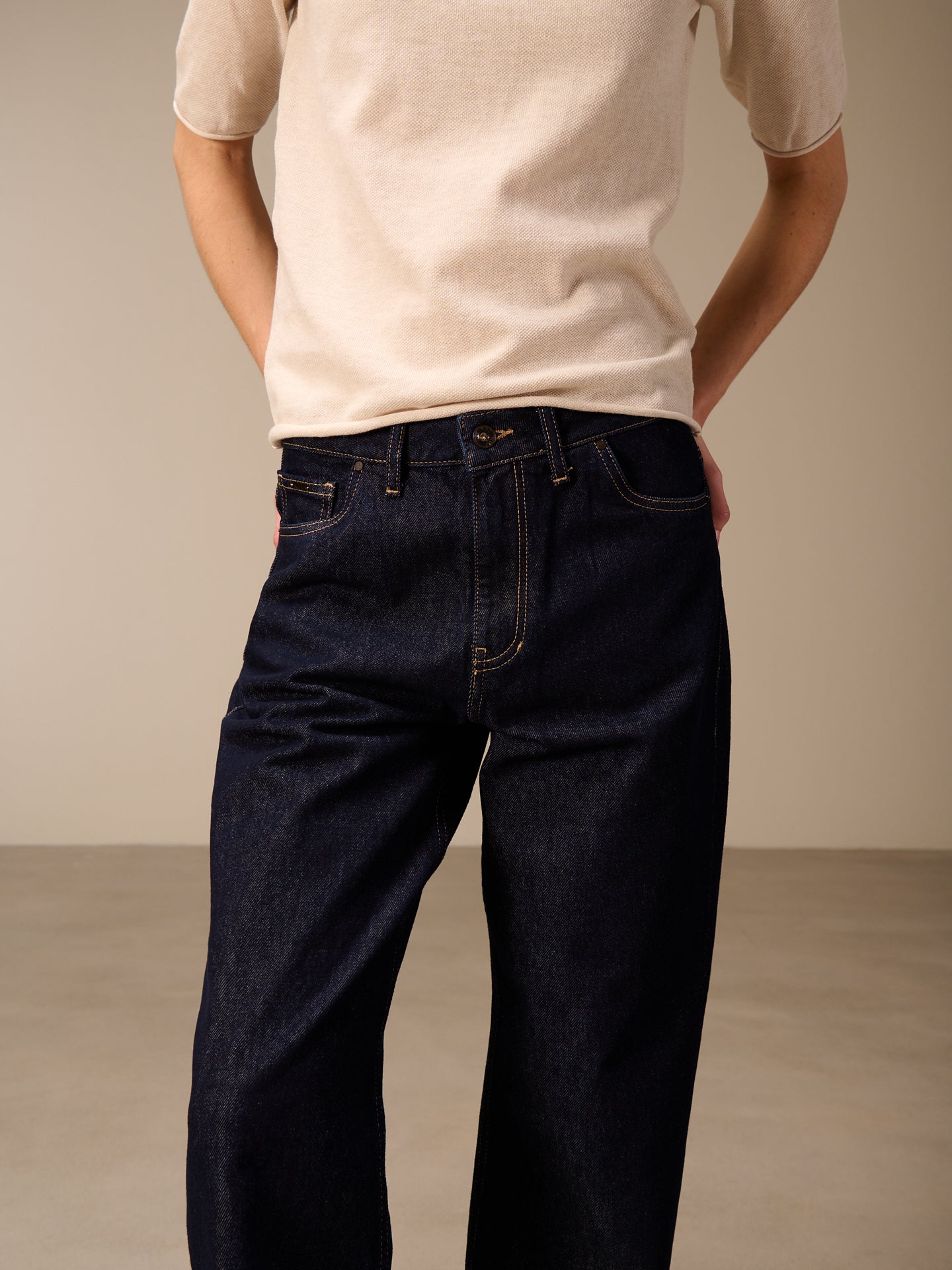 Straight-leg jeans