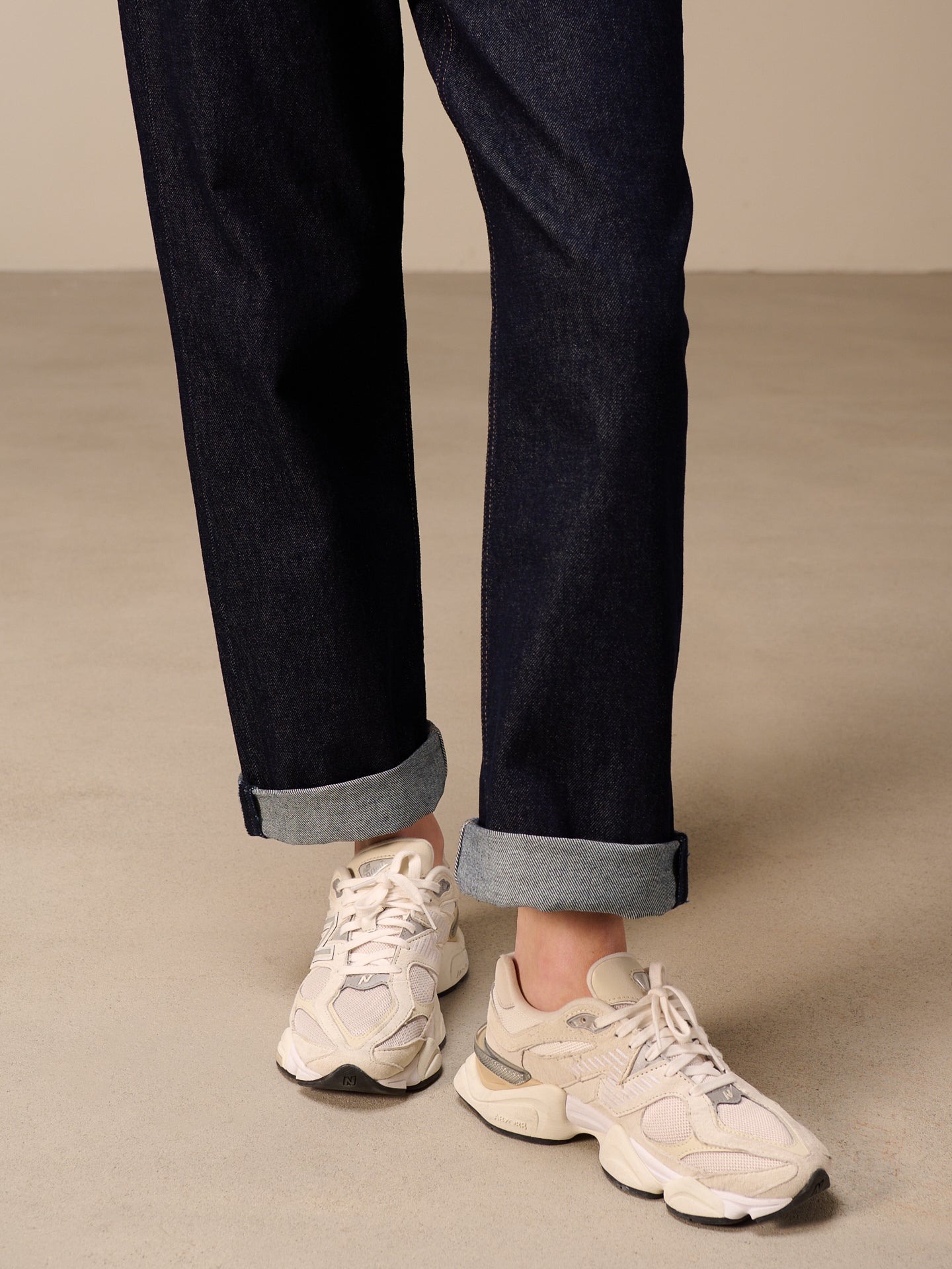 Straight-leg jeans