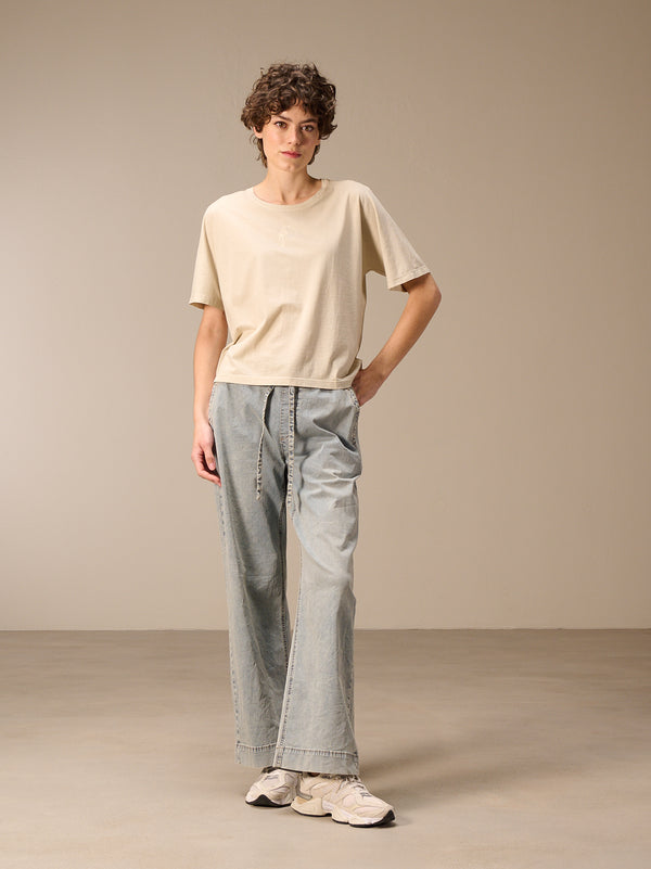 Wide-leg jeans