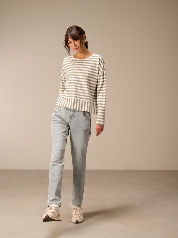 Tapered jeans