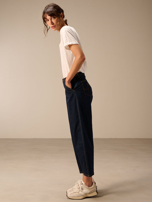 Barrel-leg jeans