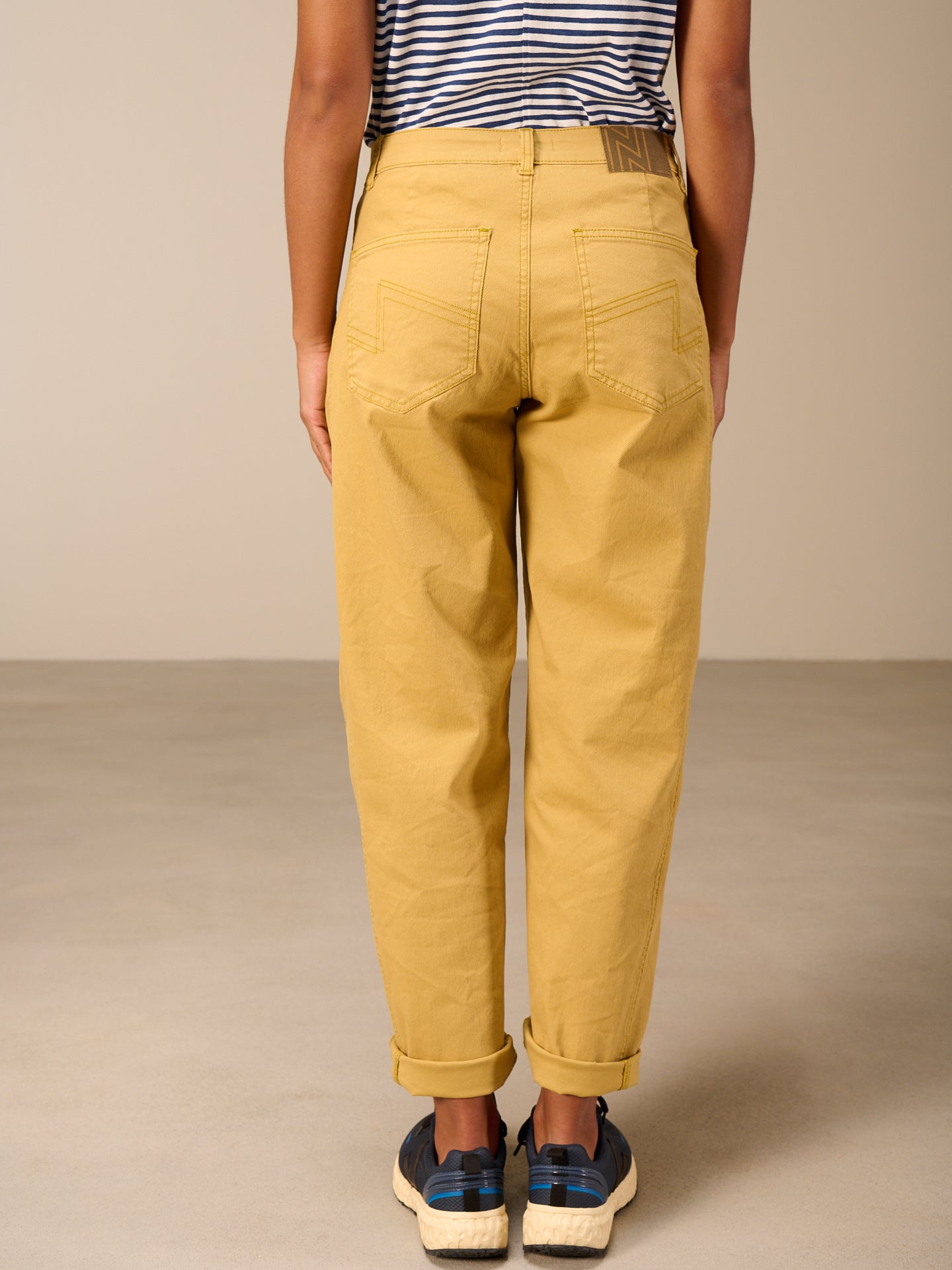 Pantaloni barrel fit
