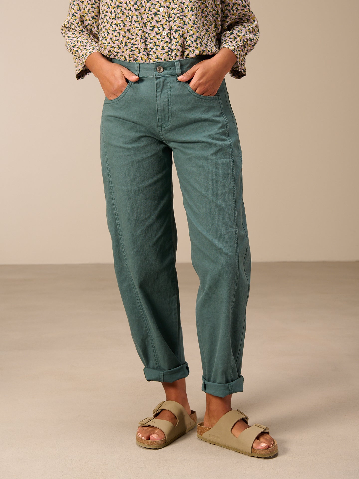Pantaloni barrel fit
