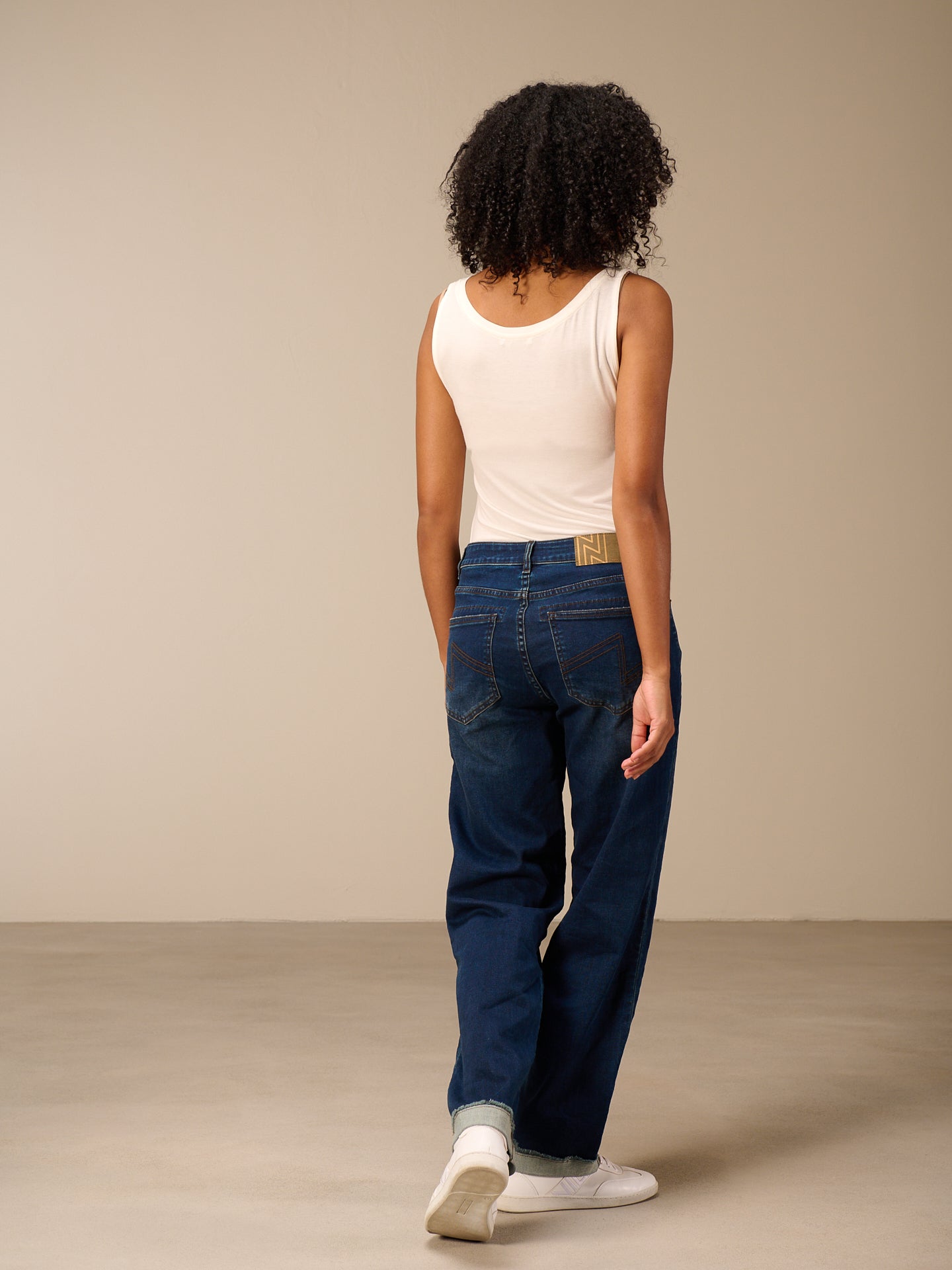jean straight