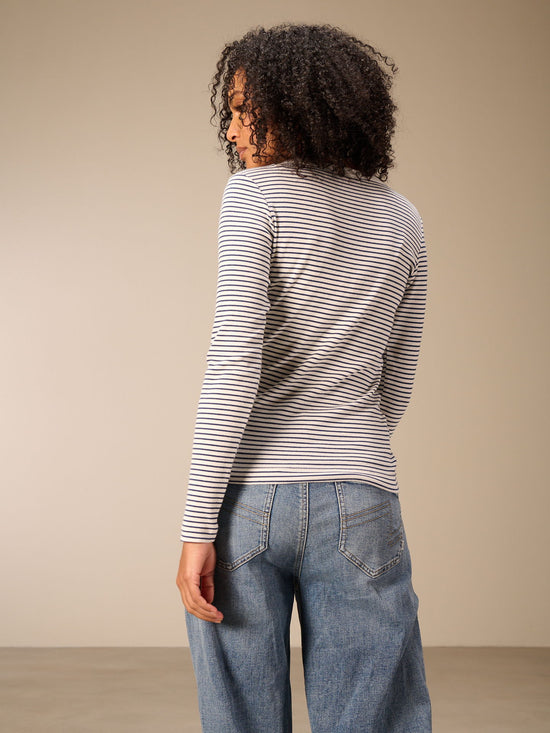 F26055_dark ocean_1.jpg