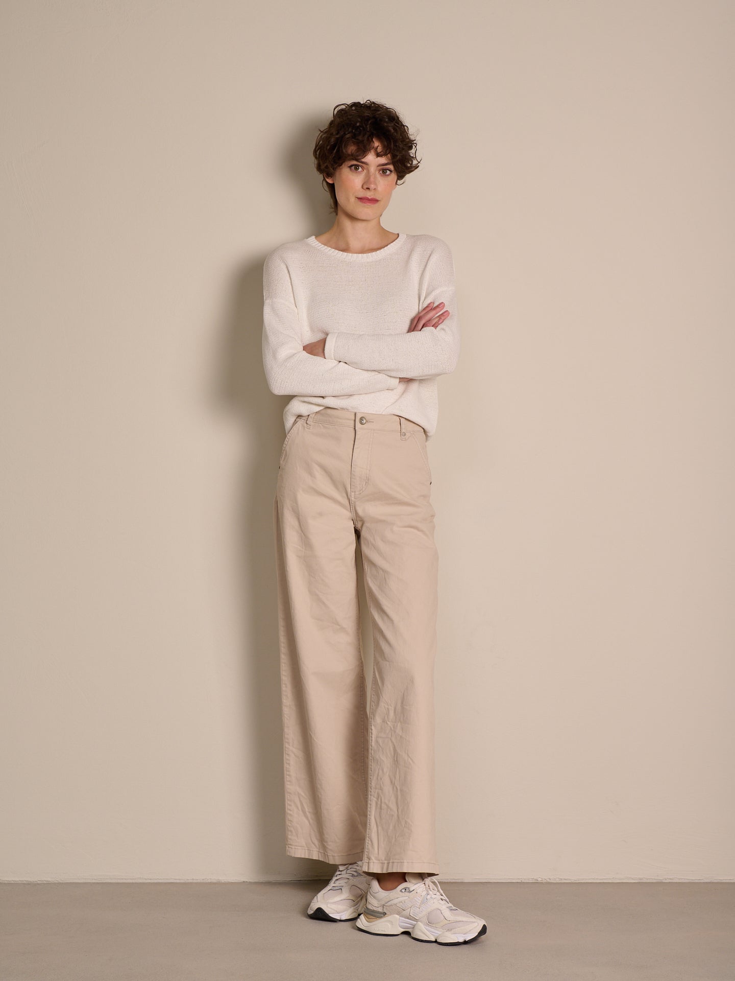 Wide-leg trousers