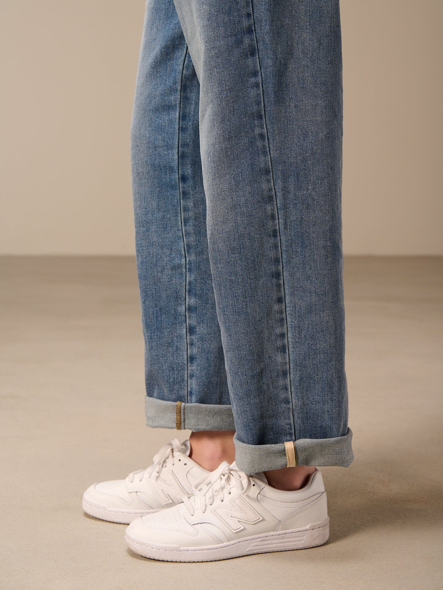 Straight-leg jeans