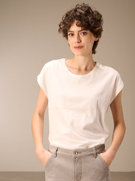 Shirt mit angeschnittenen Ärmeln