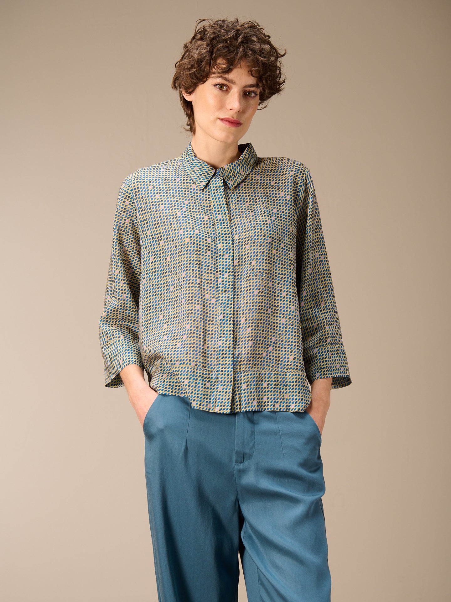 blouse