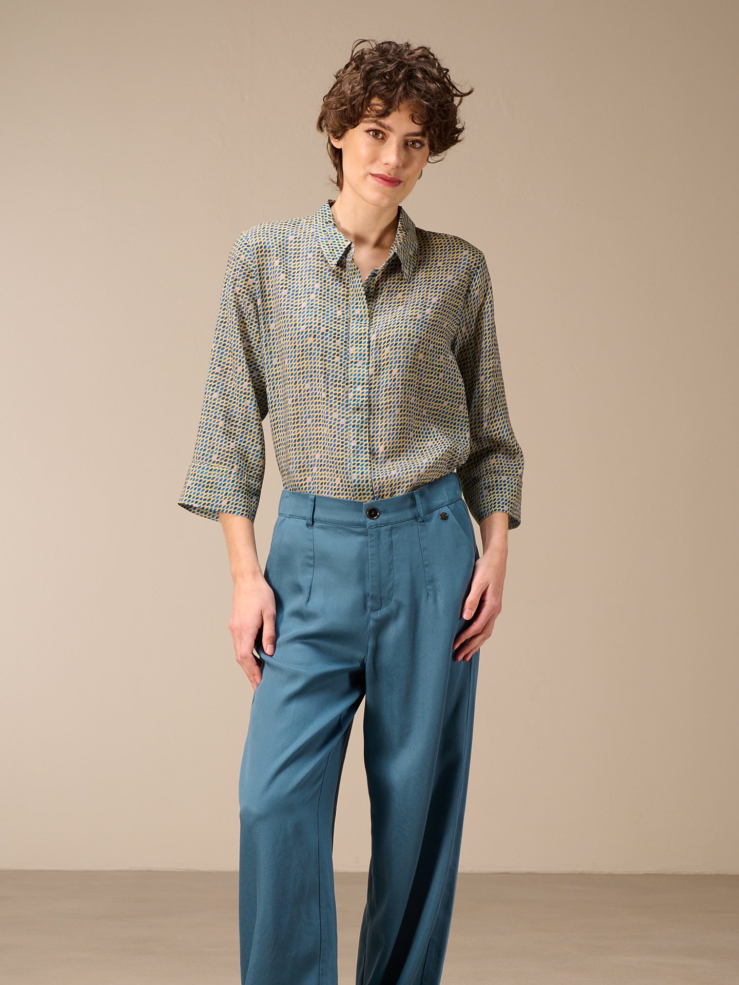 blouse