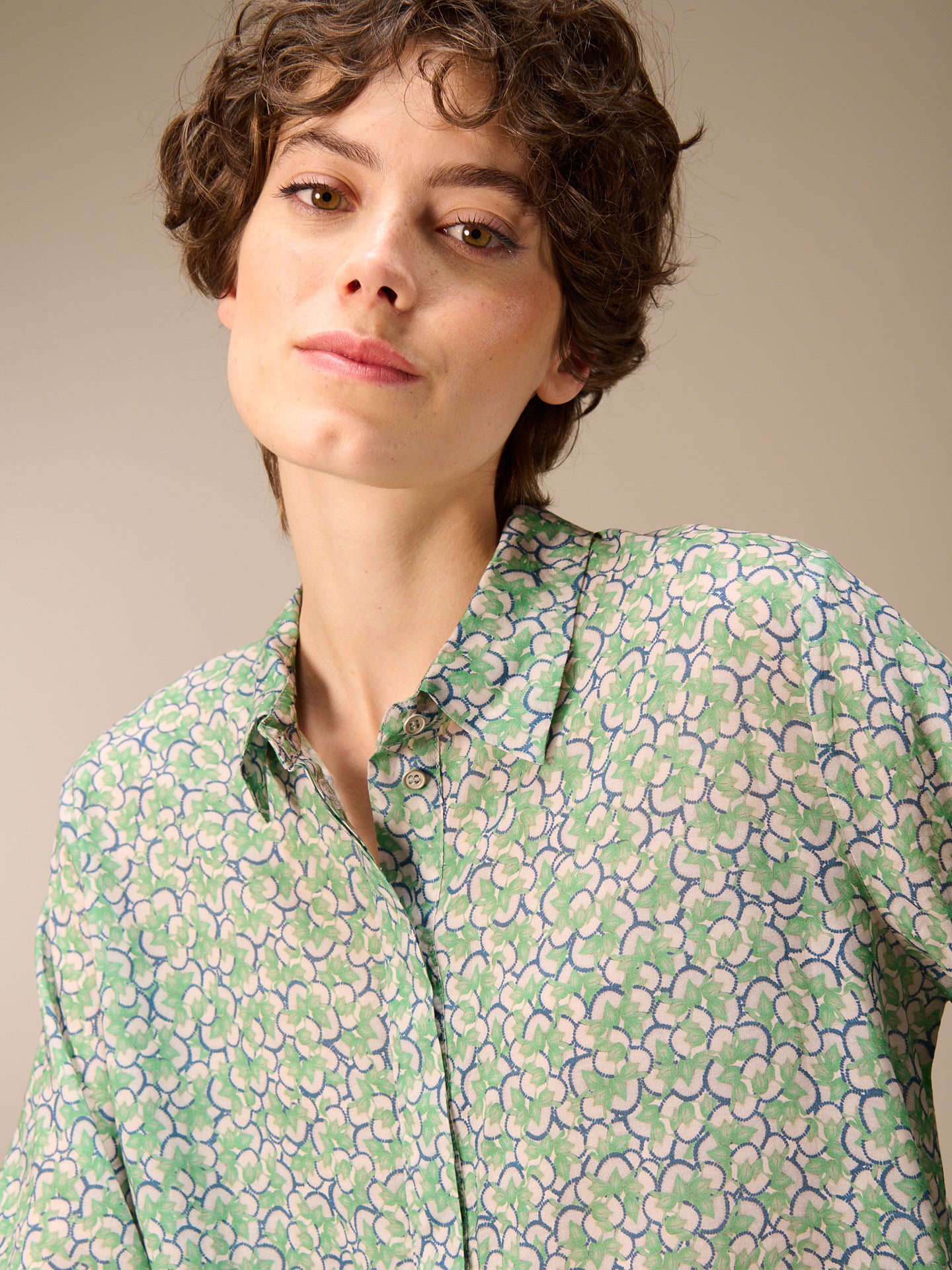 blouse