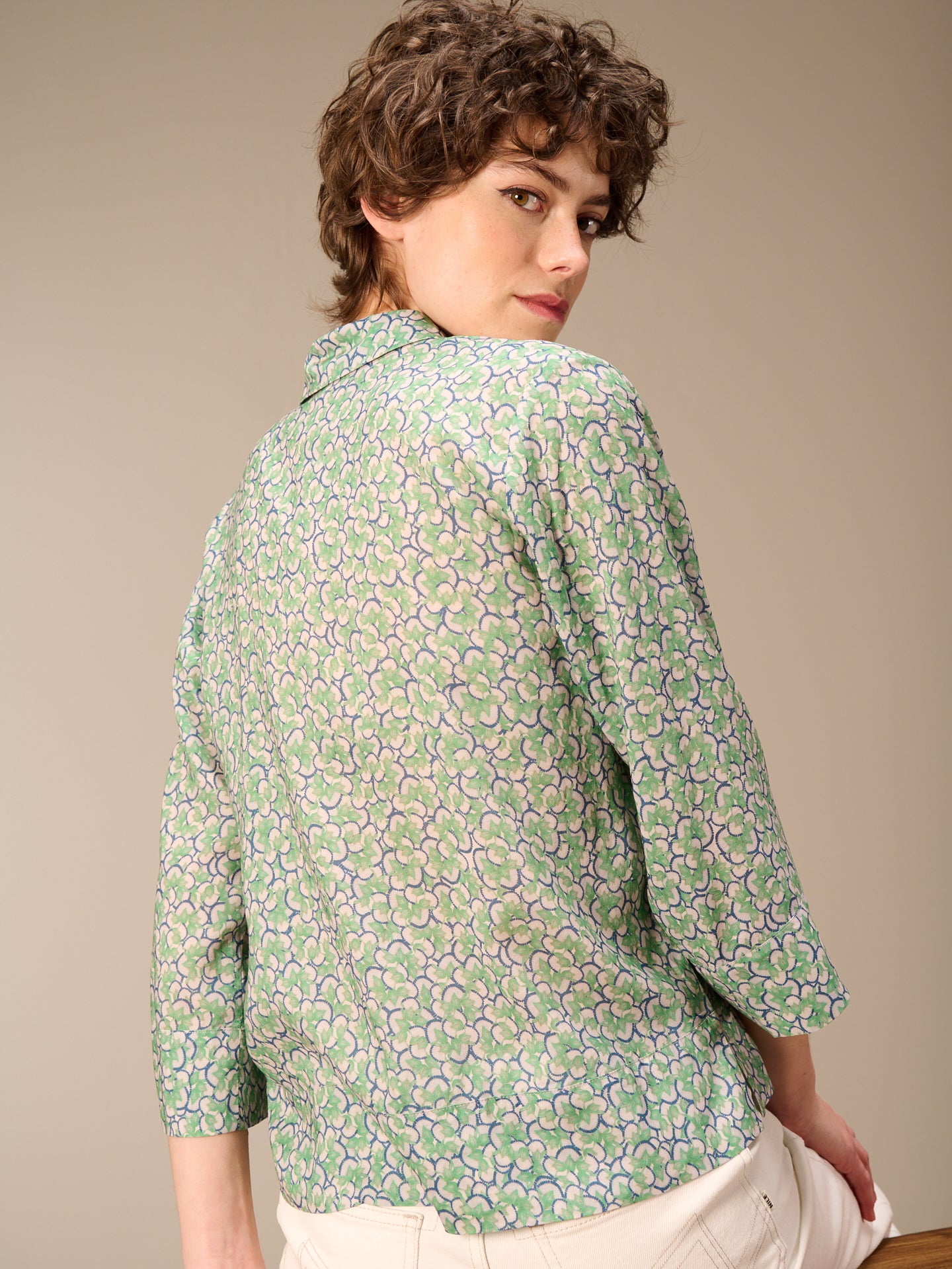 blouse