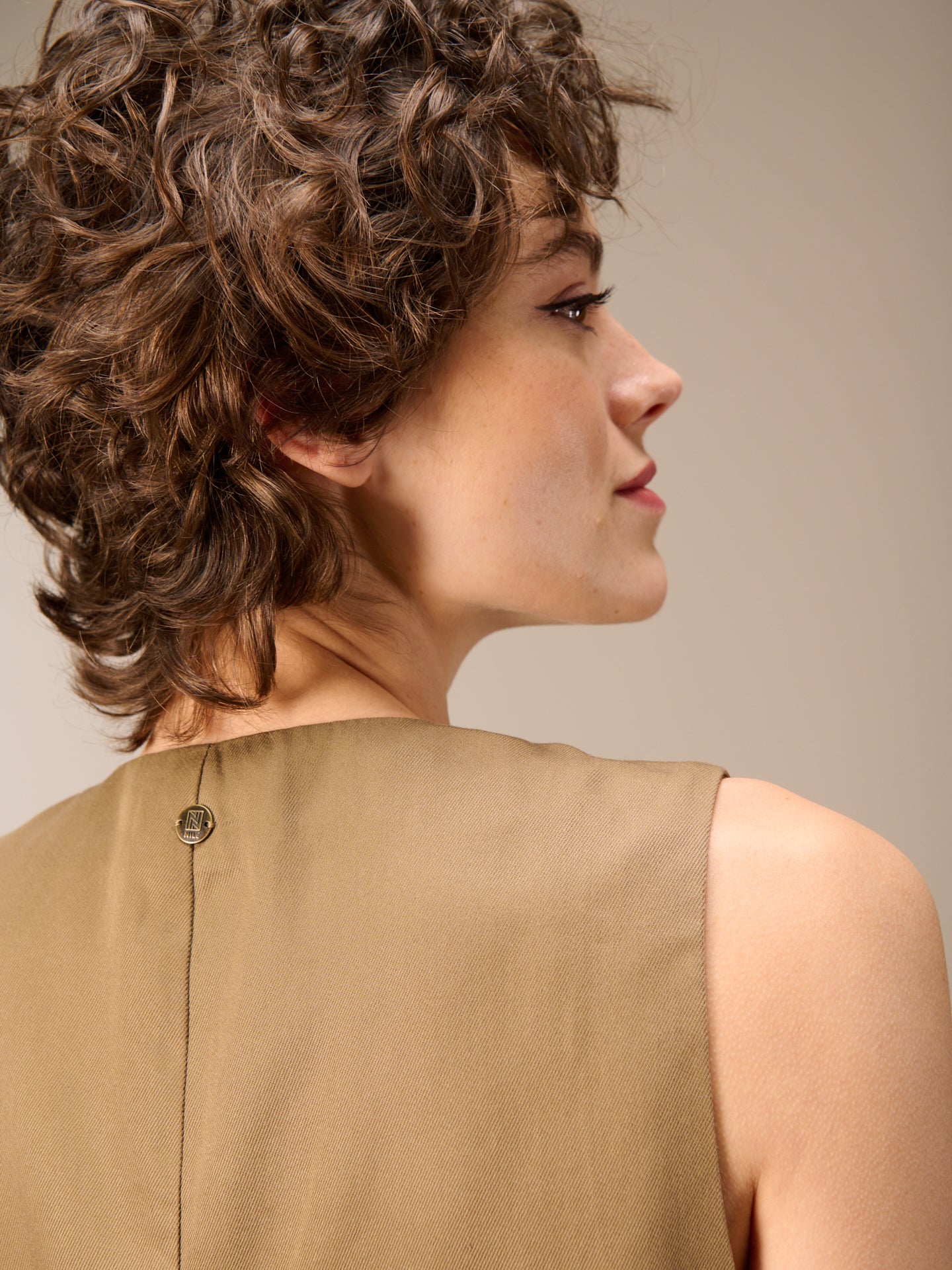 Gilet con chiusura con bottoni