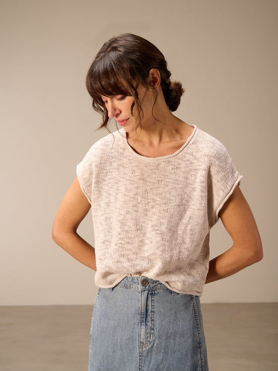 Knitted sweater vest