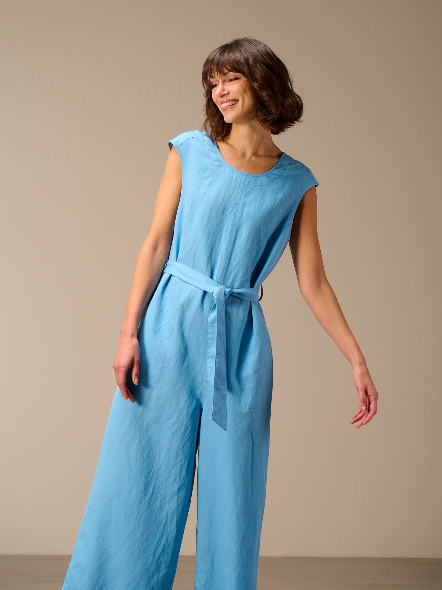 Tuta jumpsuit con cintura