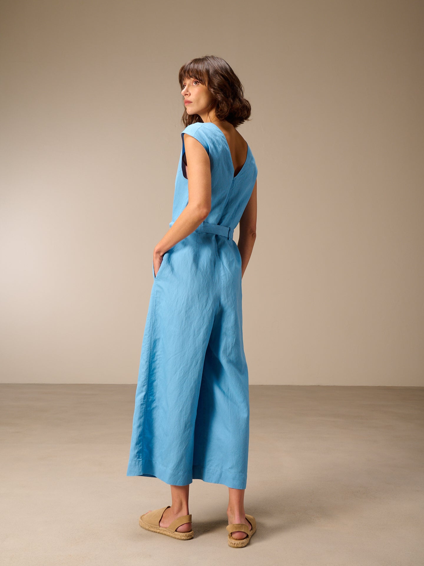 Tuta jumpsuit con cintura