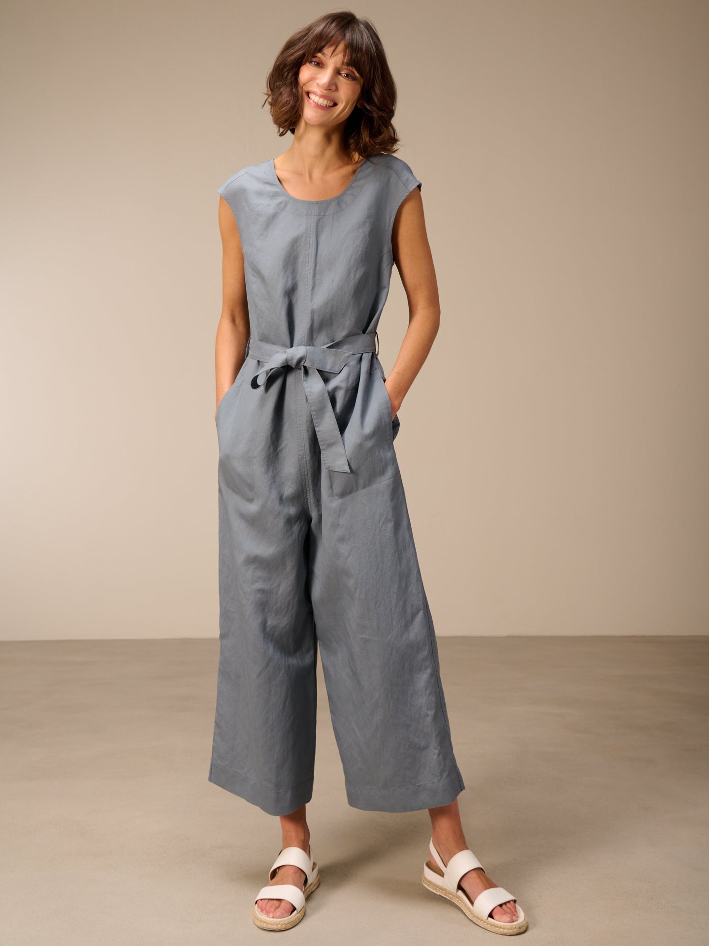 Tuta jumpsuit con cintura