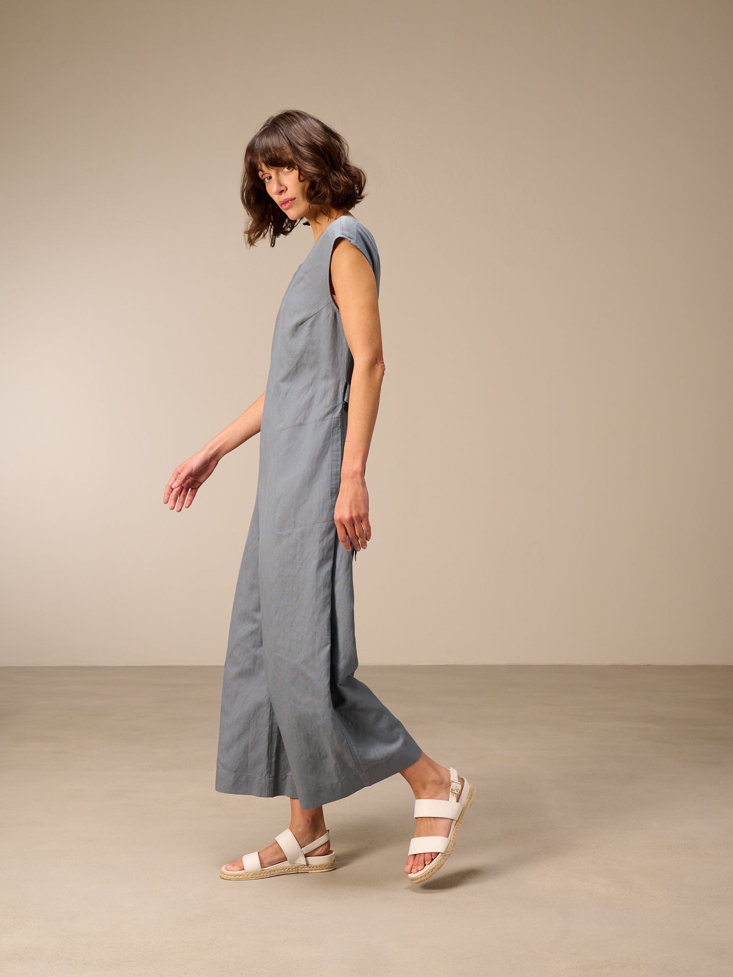 Tuta jumpsuit con cintura