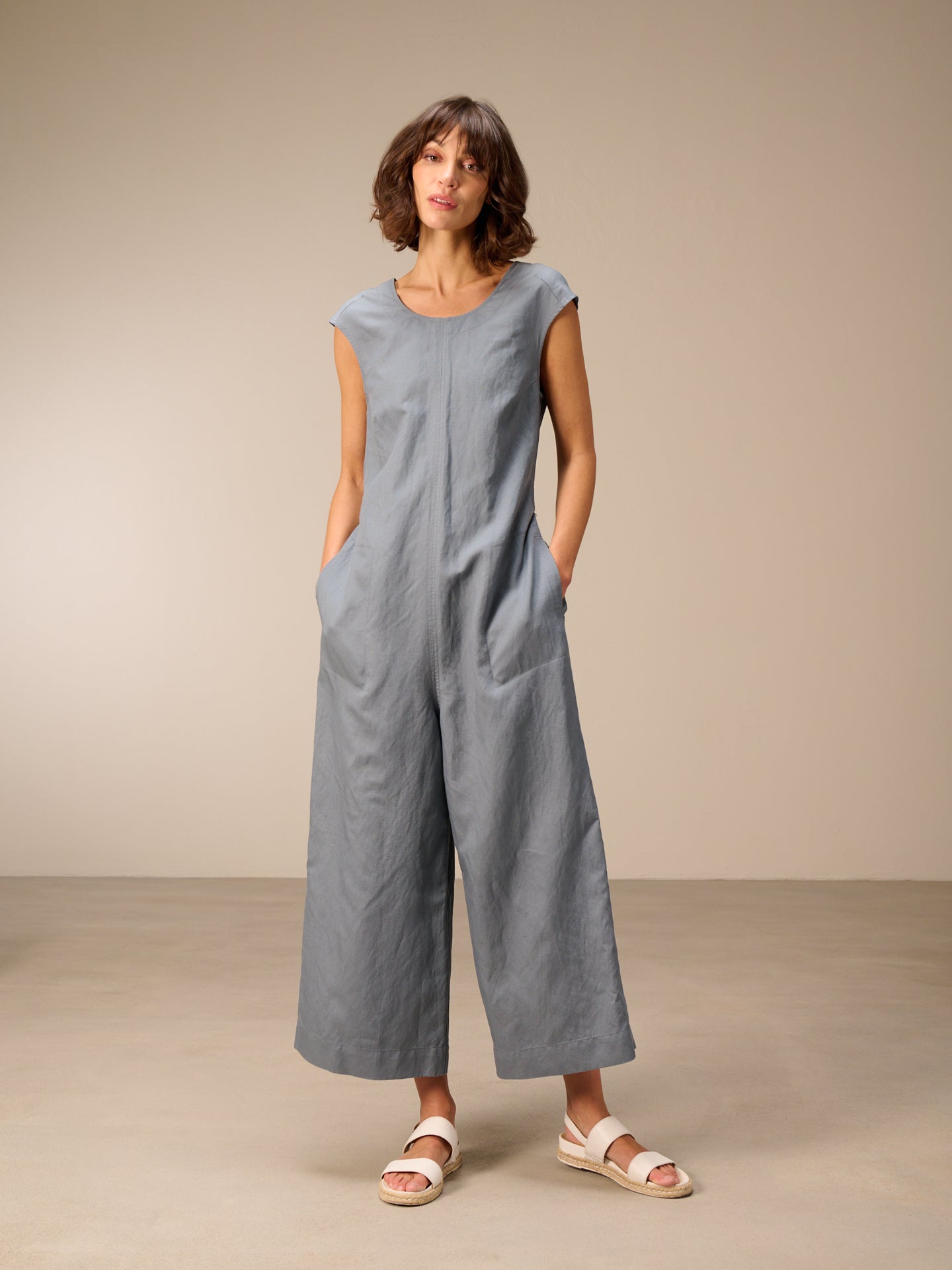 Jumpsuit with belt