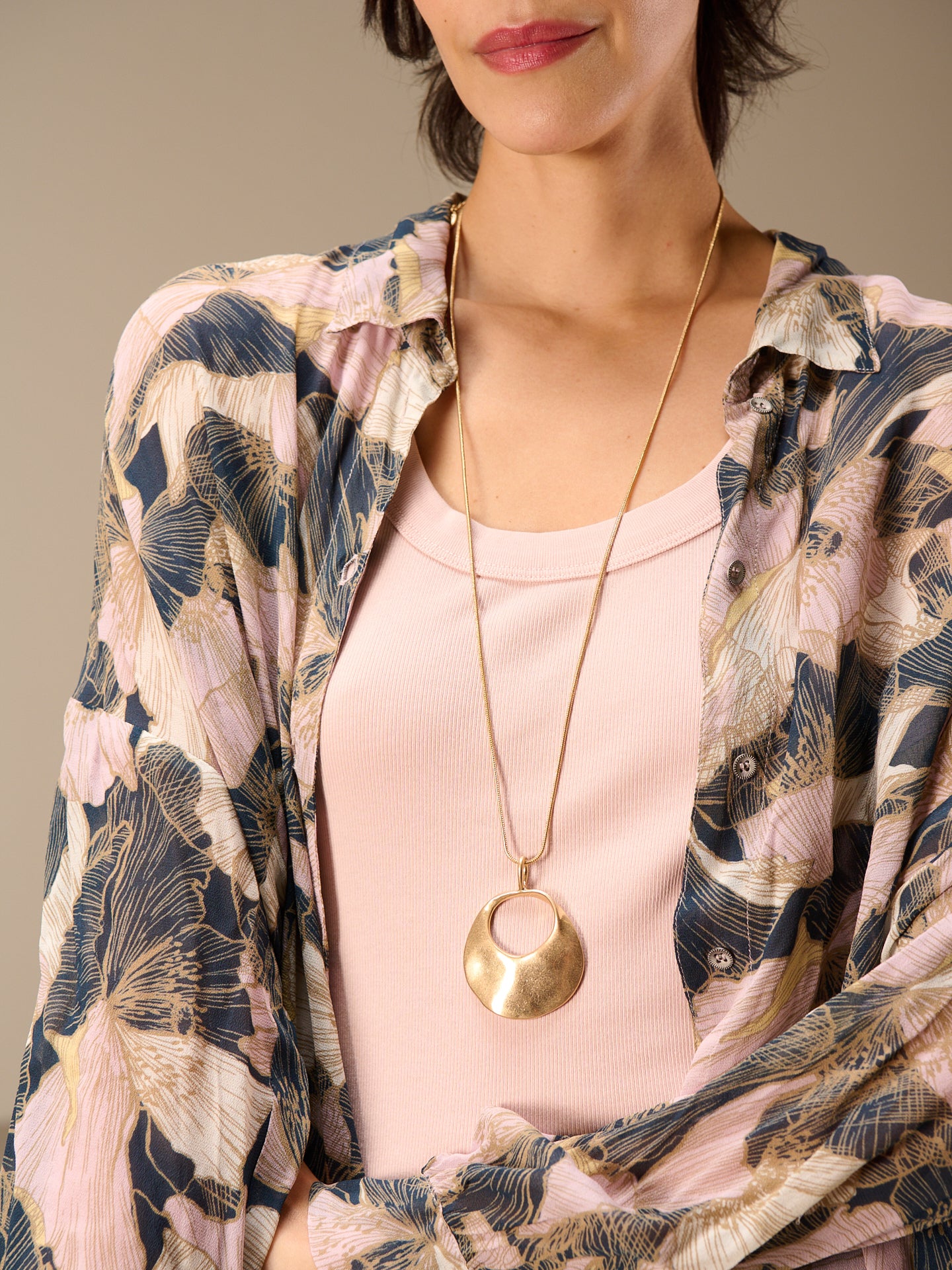 Necklace with pendant
