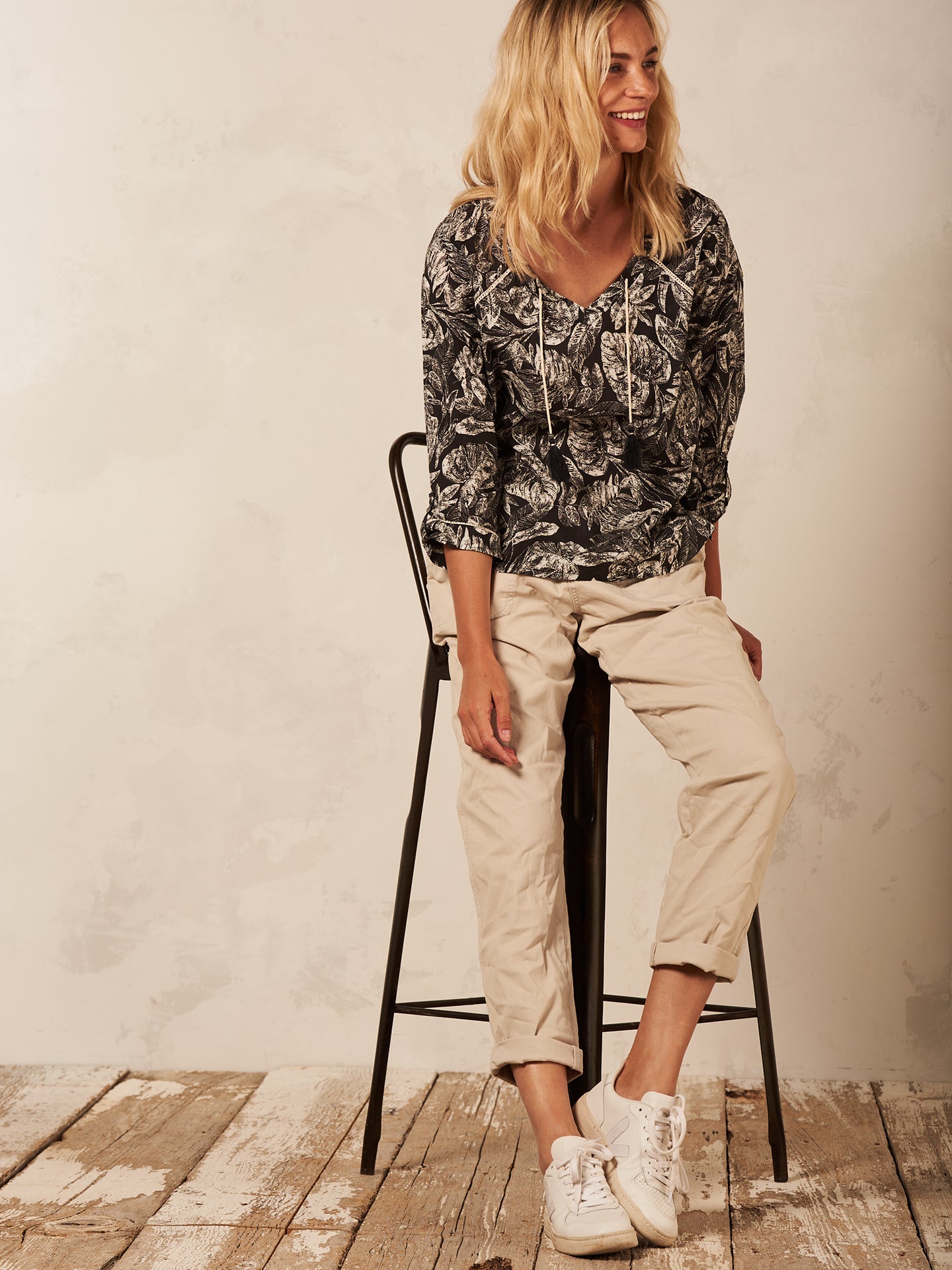 blouse avec col en V
