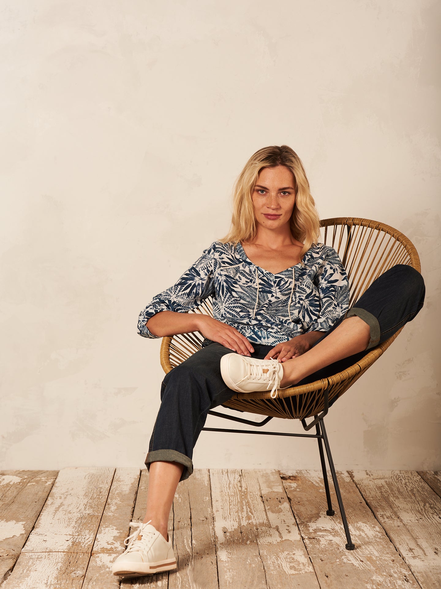 blouse avec col en V