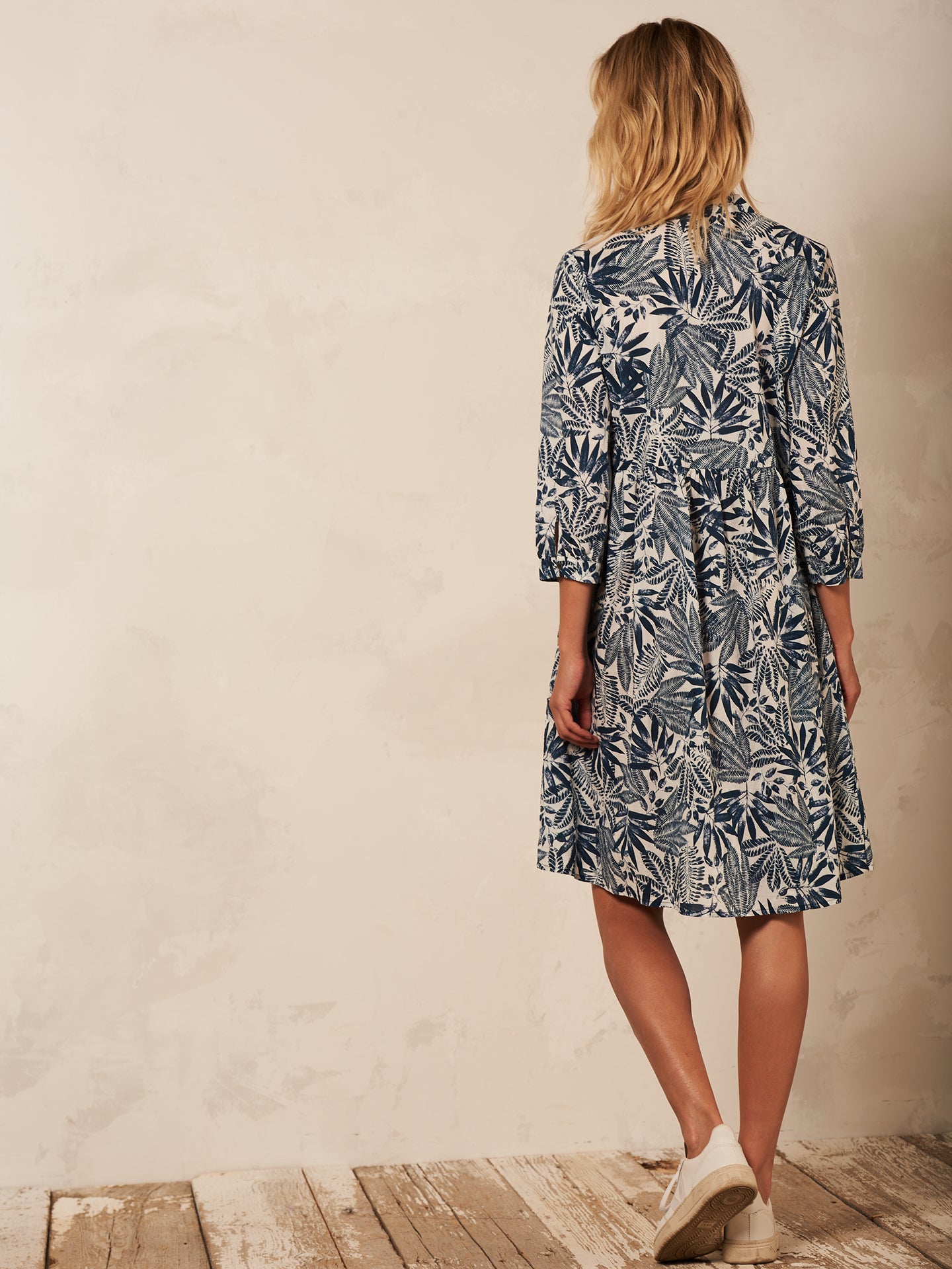 robe avec col montant