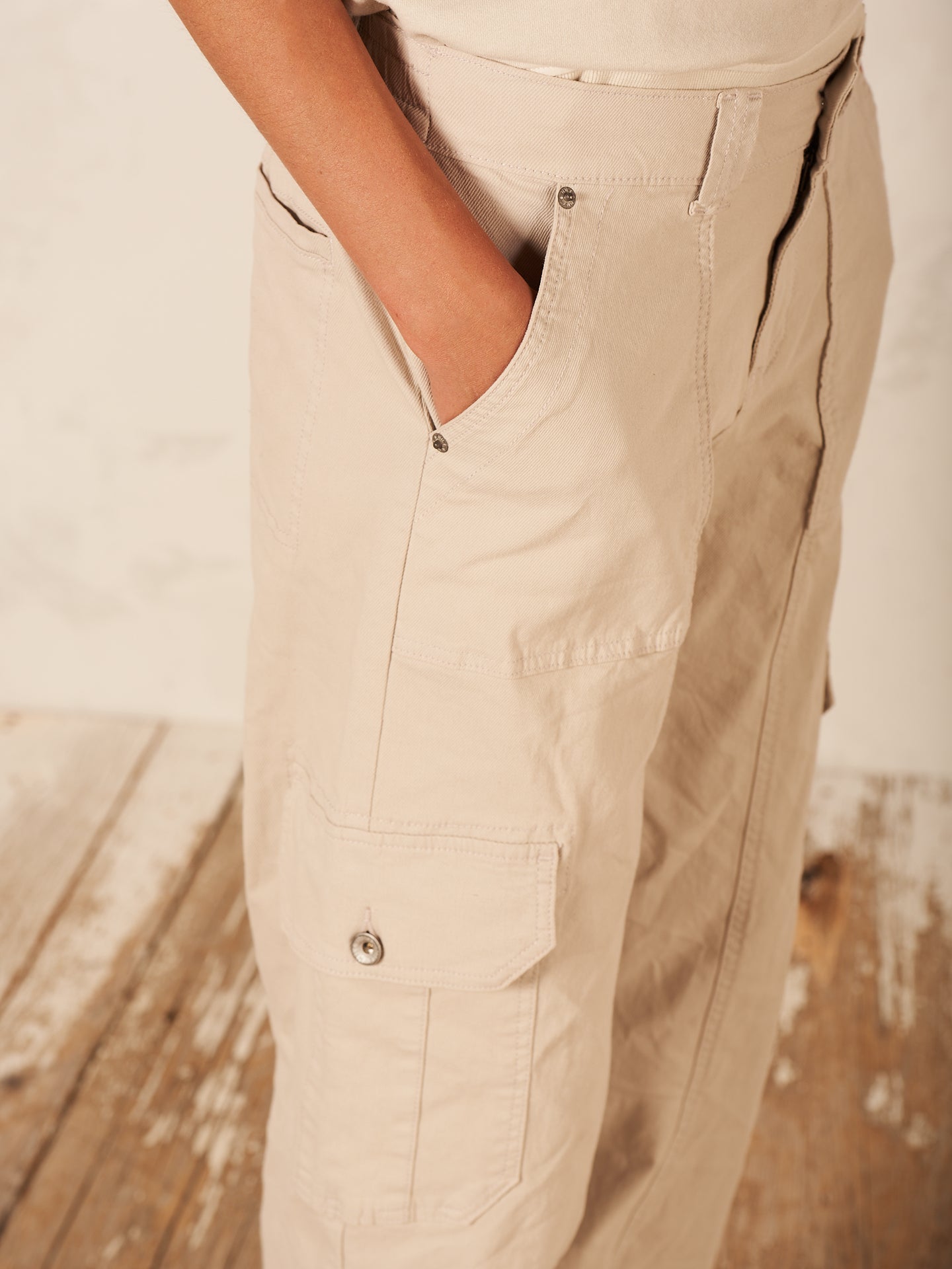 Pantaloni cargo