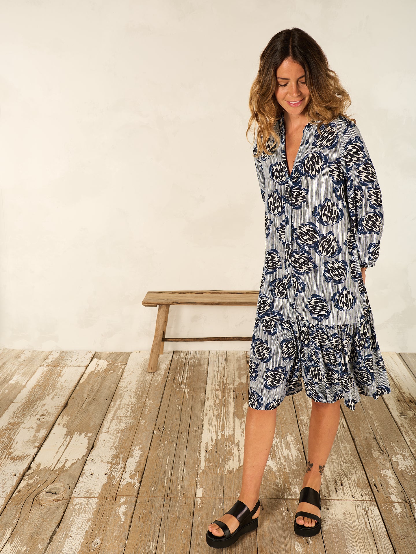 Dress with stand-up collar
