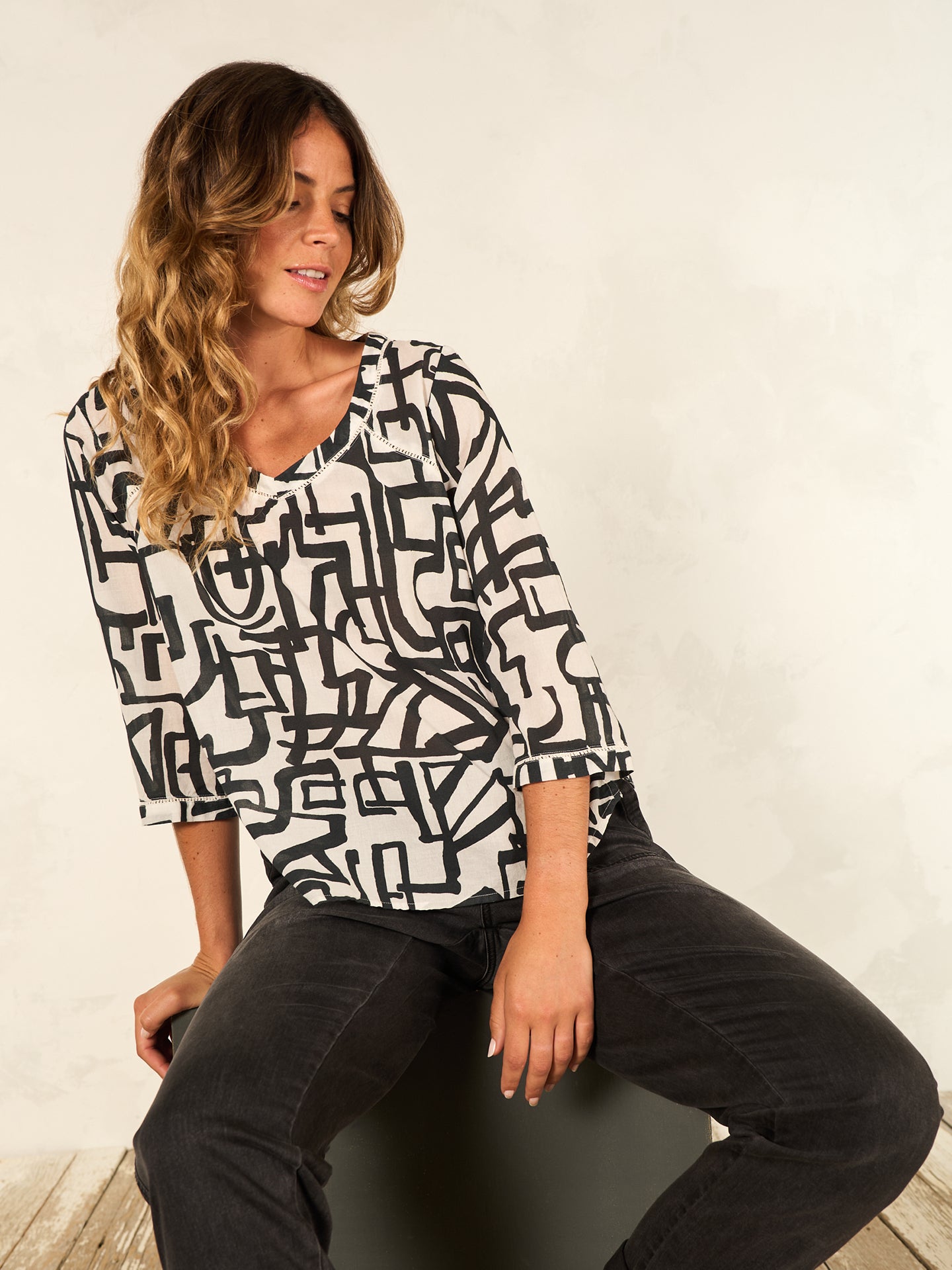 blouse avec col en V